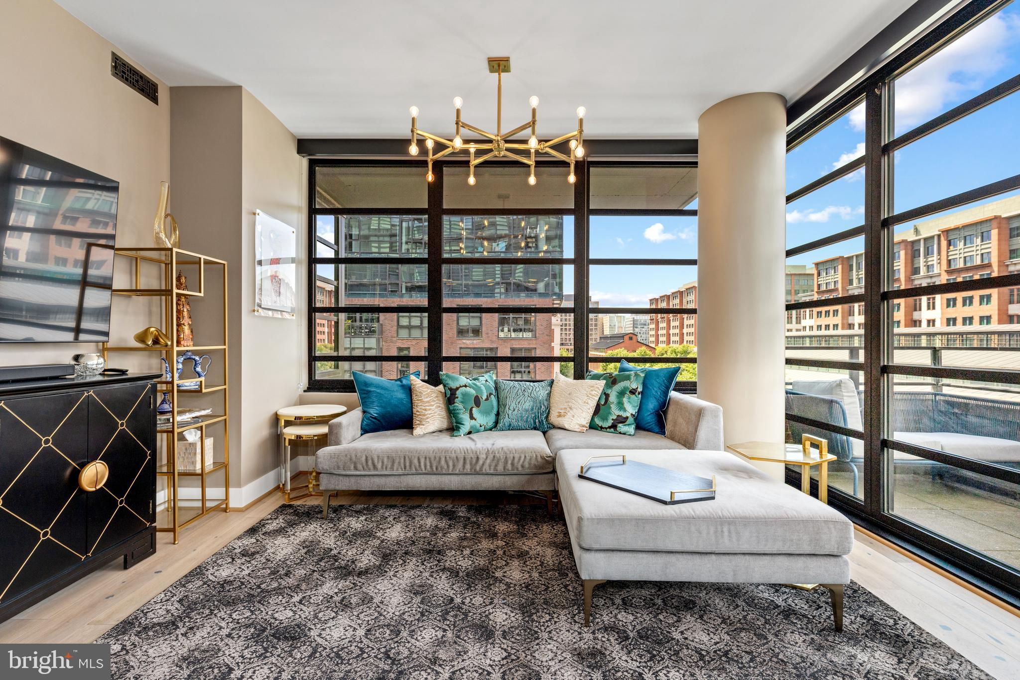 1300 4TH STREET SE 404