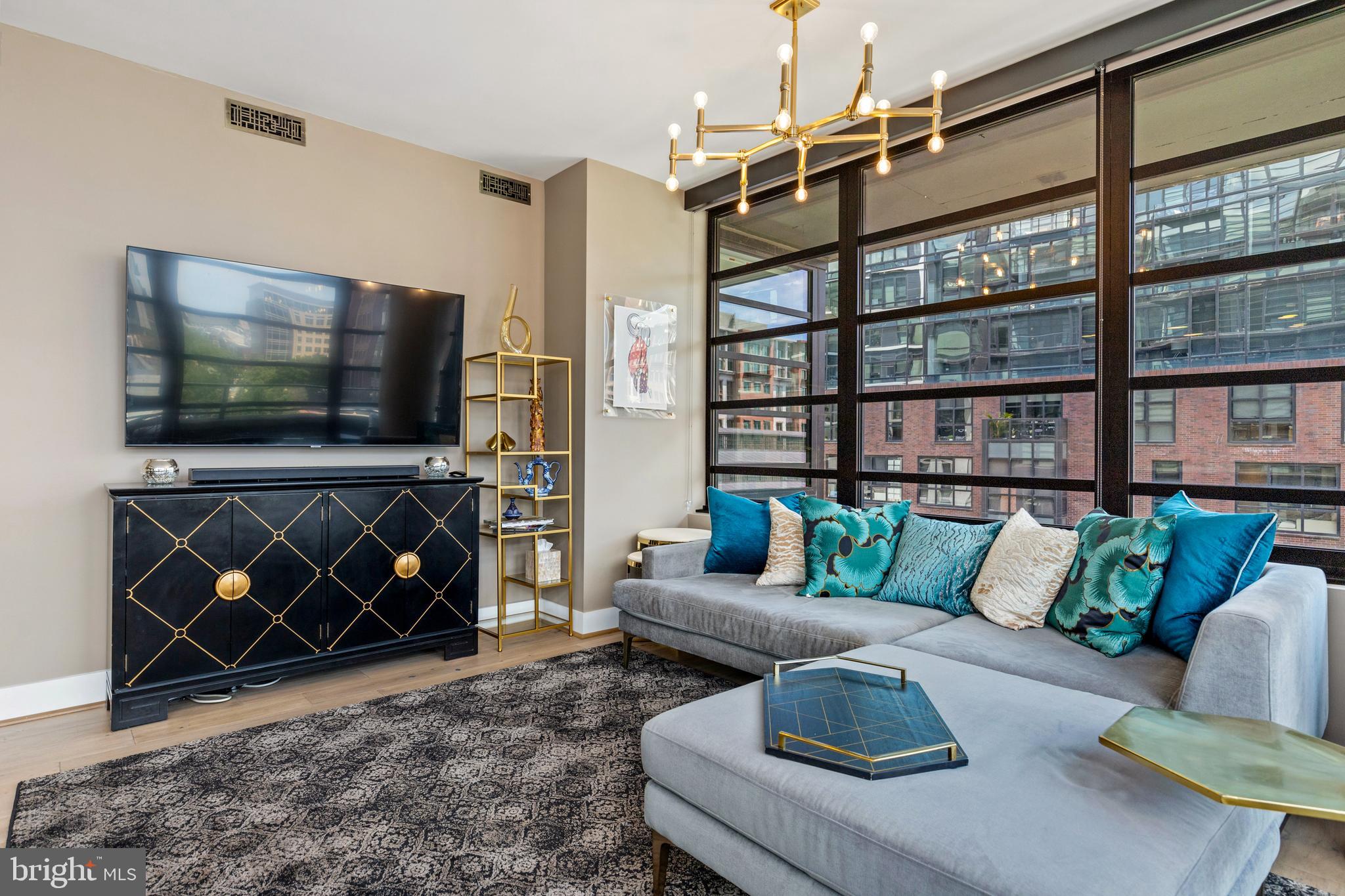 1300 4TH STREET SE 404