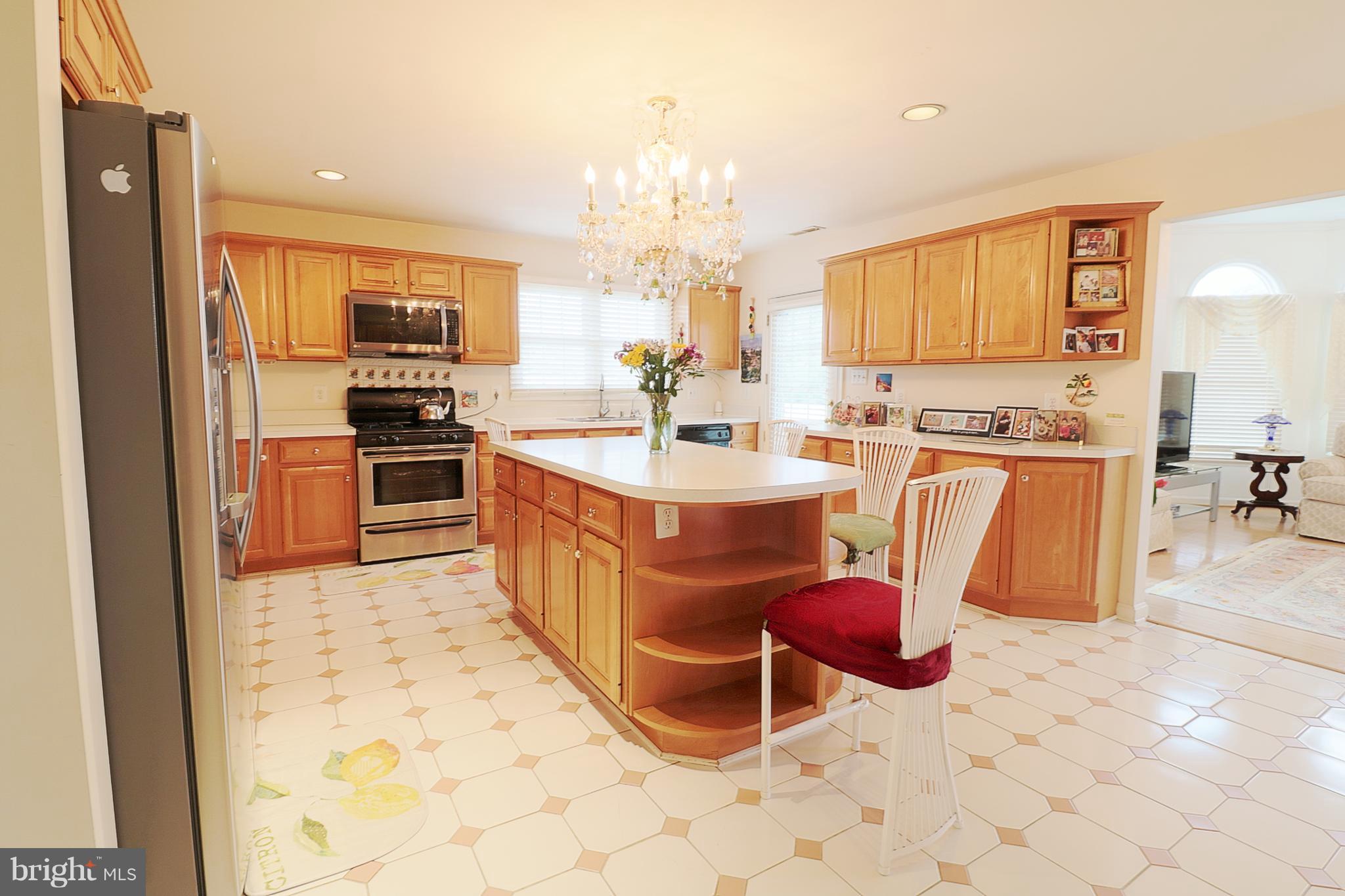 MARY J BOLAND - Commercial Sale