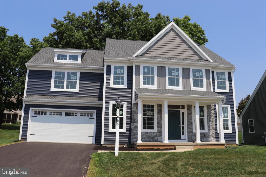 Photo of 1068 Greenview Drive #32, Lancaster, PA 17601 (MLS # PALA2049686)