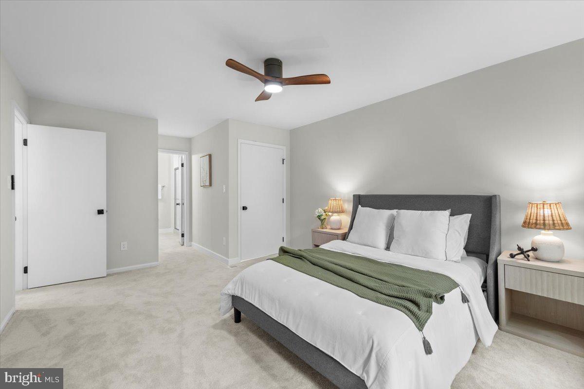 5702 WATERS EDGE LANDING COURT