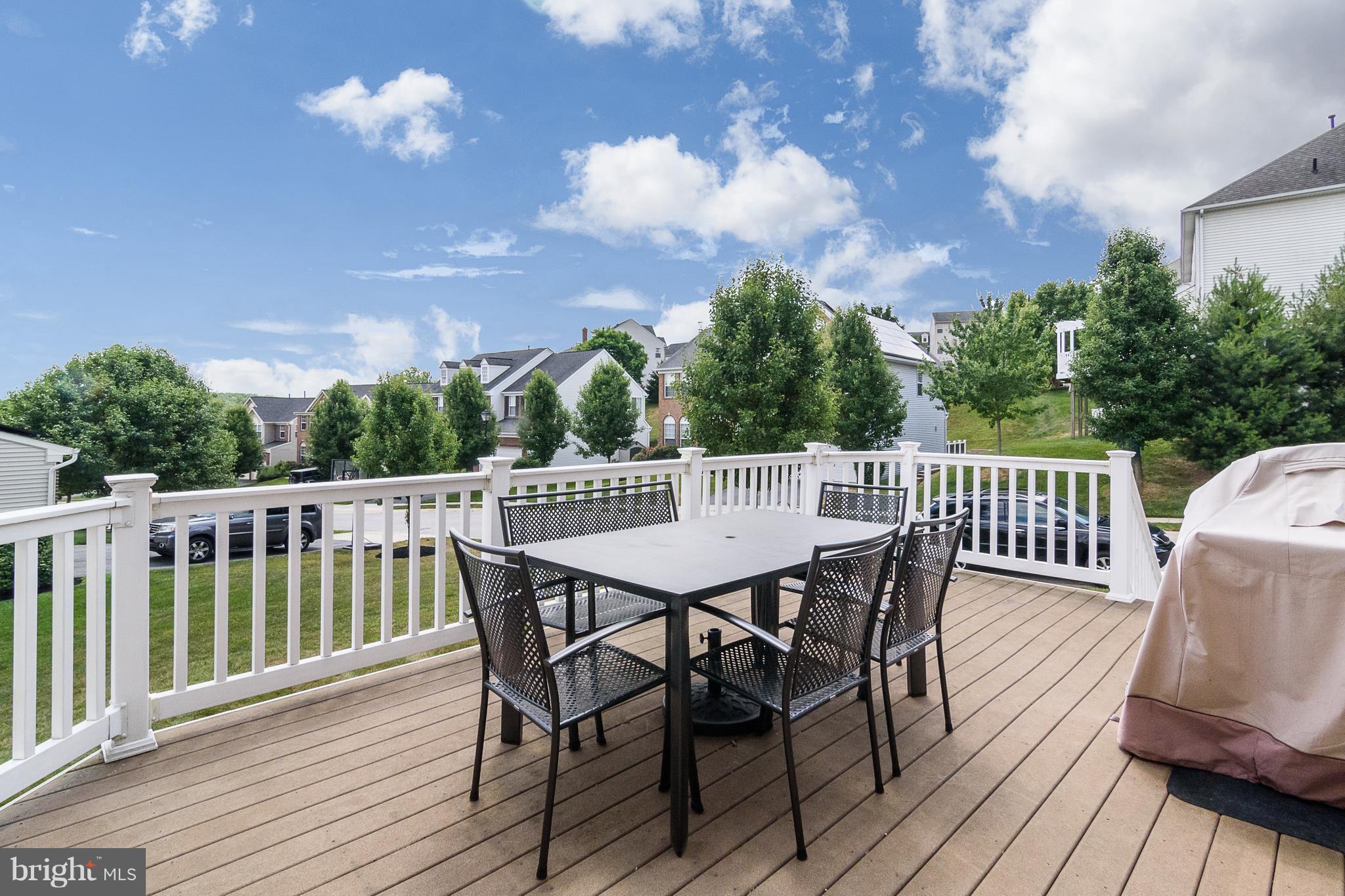 AUTUMN VIEW - Residential