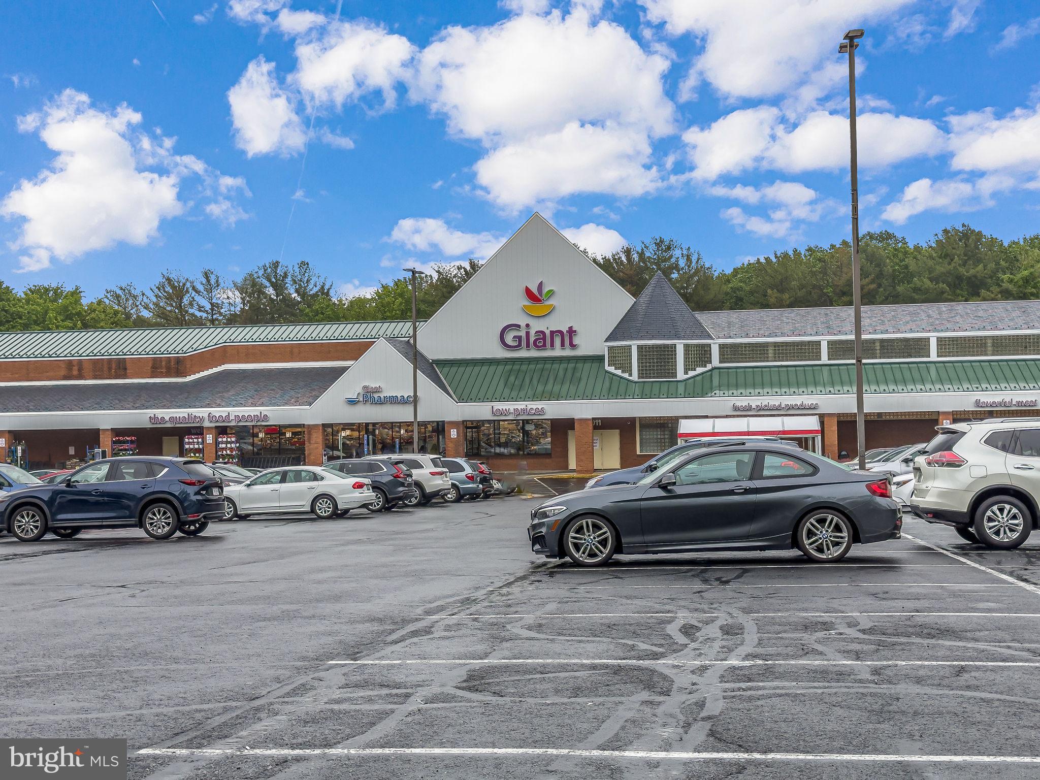 LAKE BRADDOCK - Residential