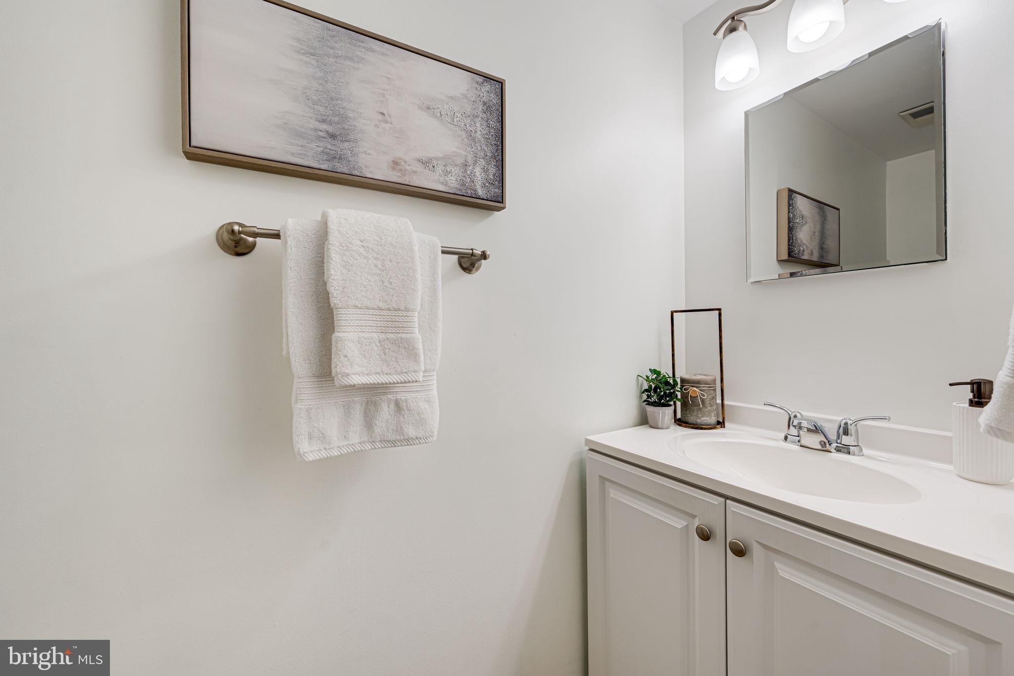 LAKE BRADDOCK - Residential