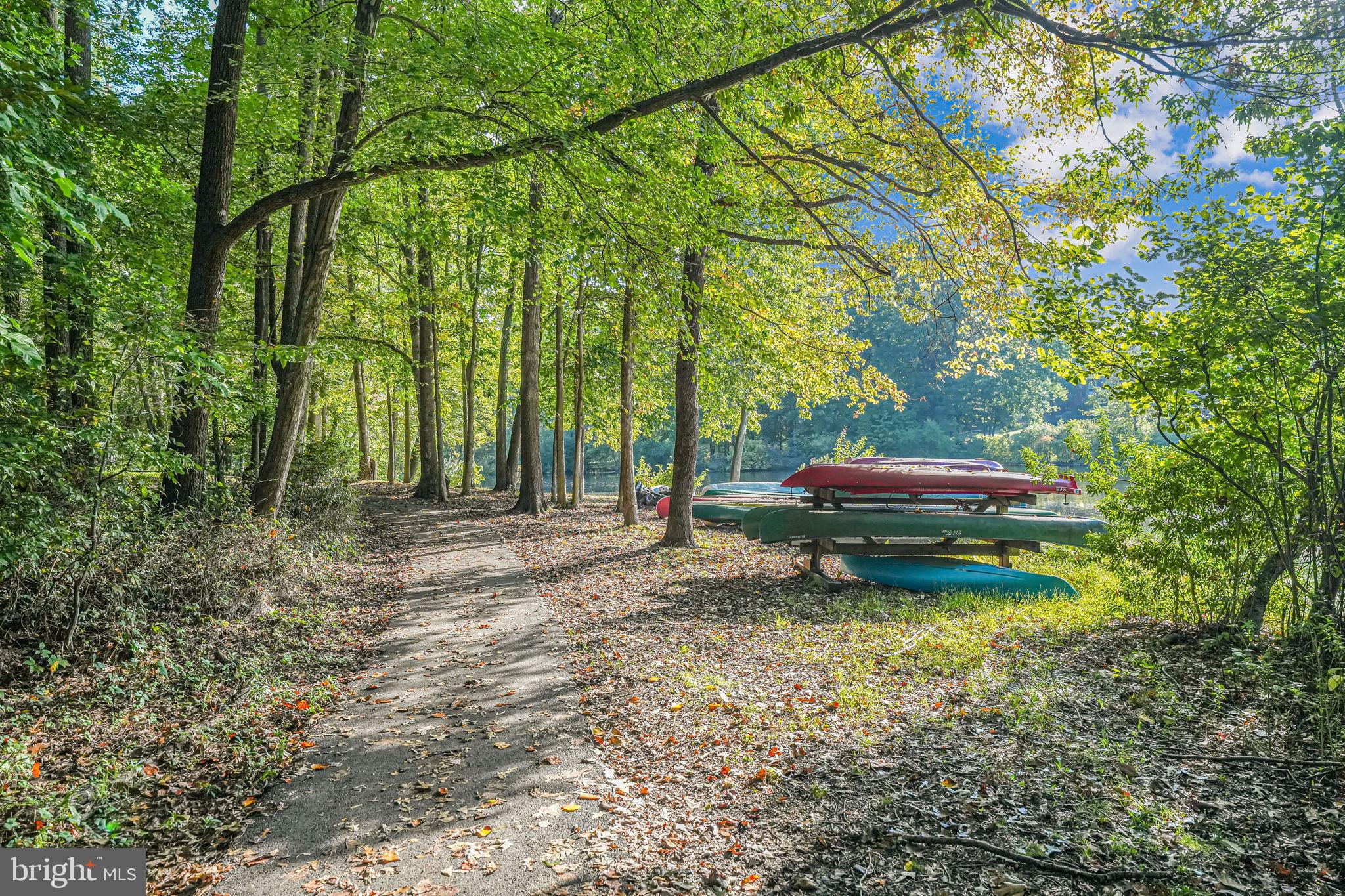 LAKE BRADDOCK - Residential