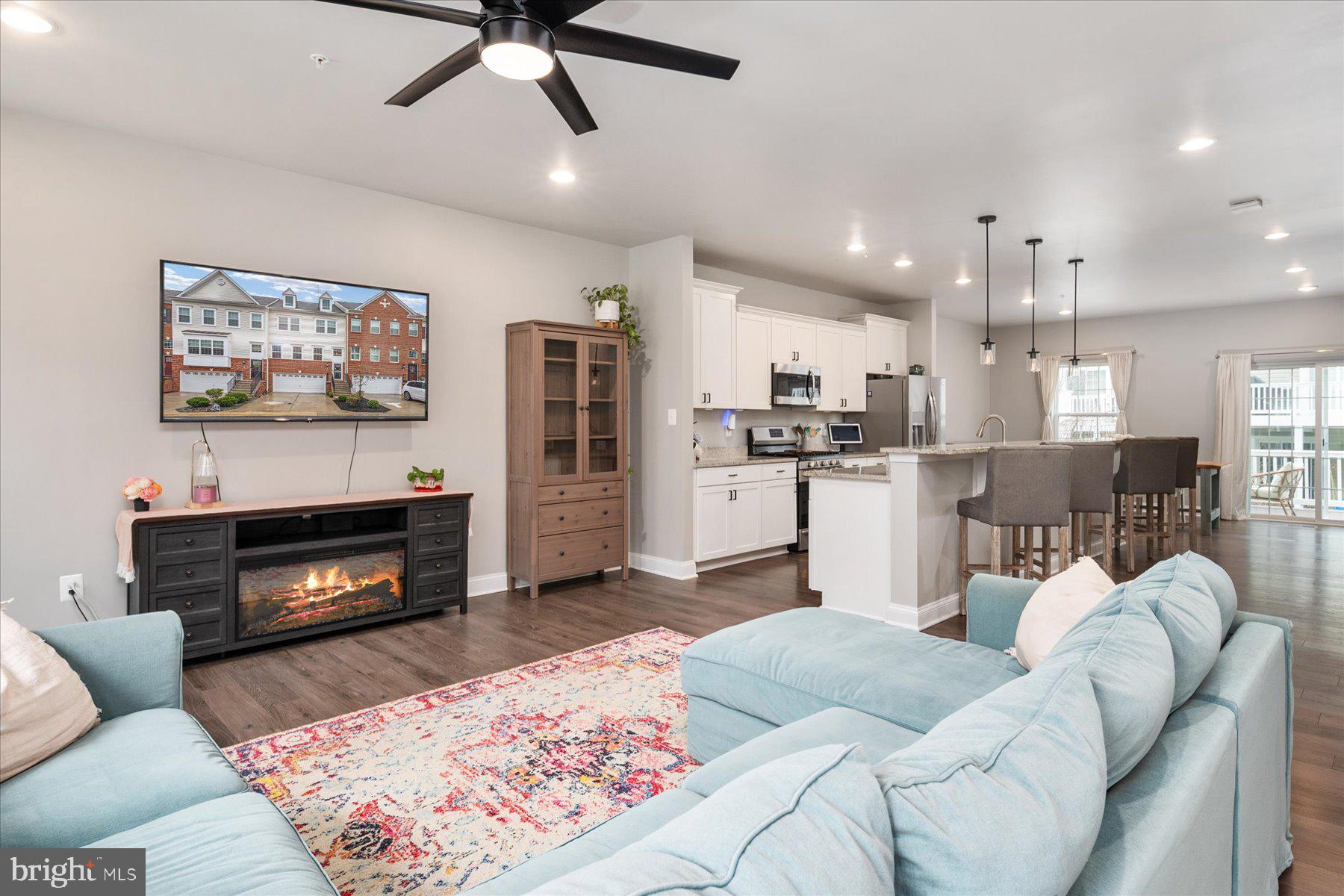 ENCLAVE AT WAUGH CHAPEL - Residential