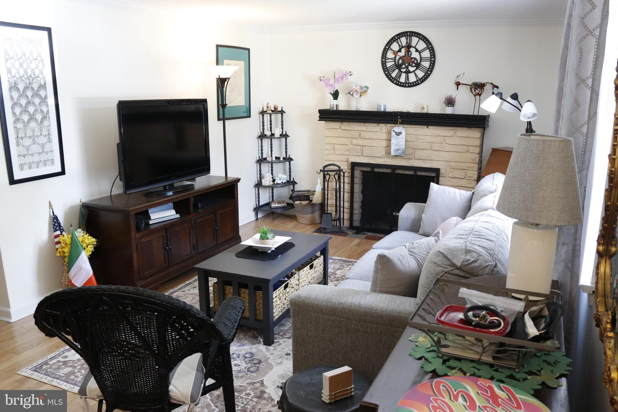 ROSLYN - Residential