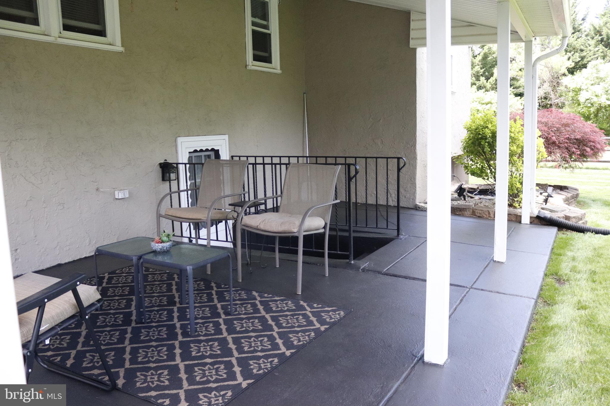 ROSLYN - Residential