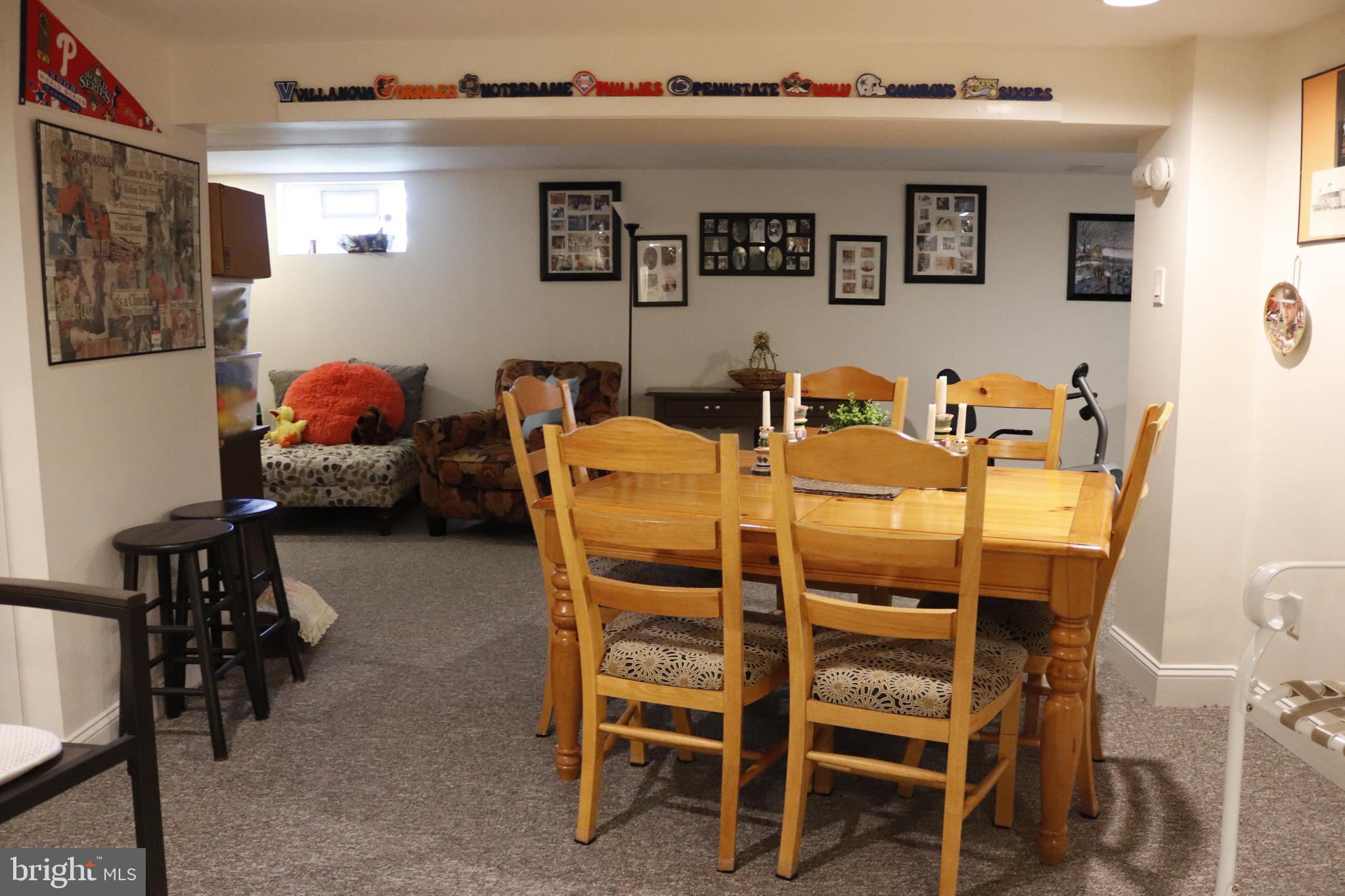 ROSLYN - Residential