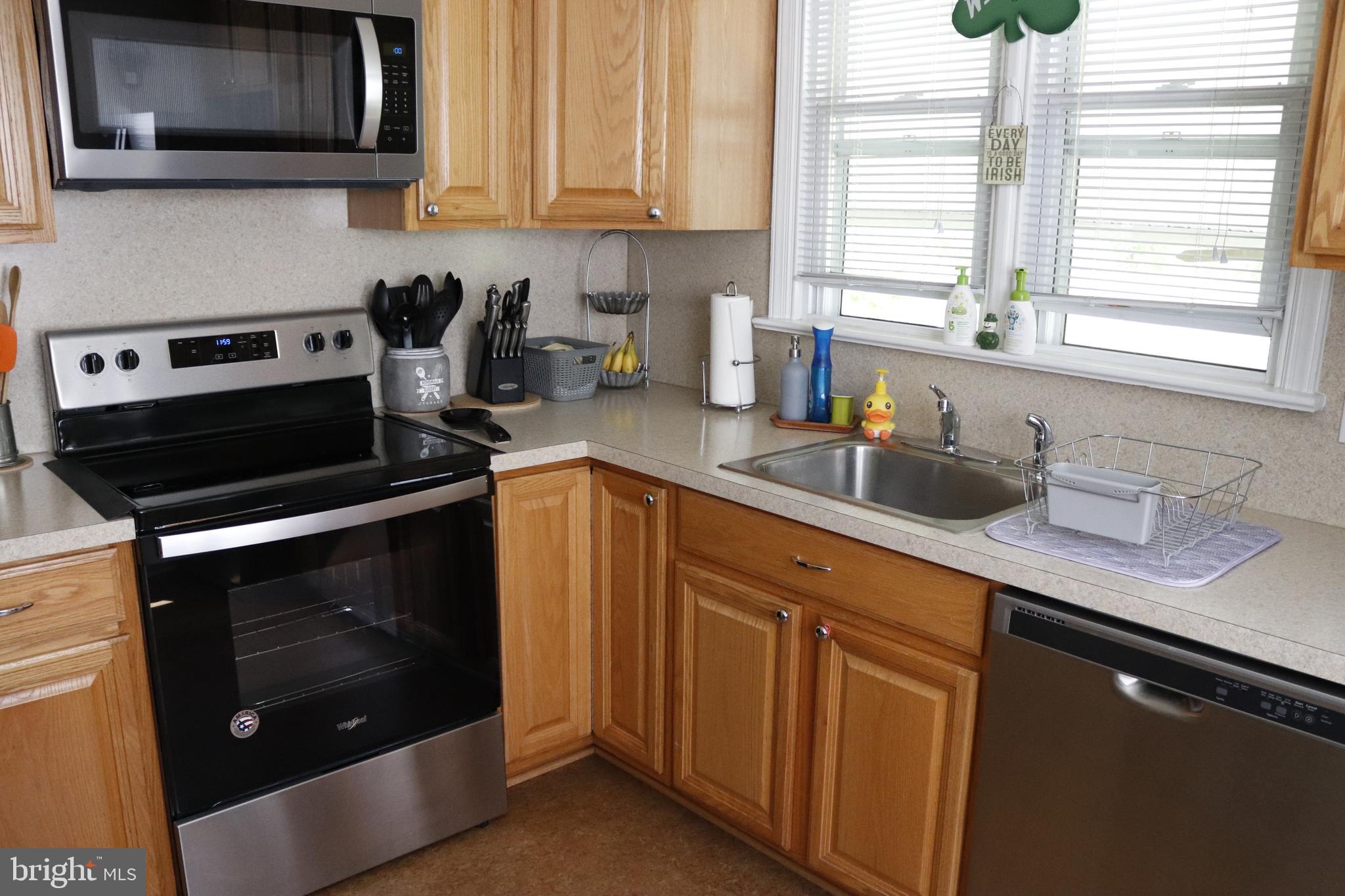 ROSLYN - Residential