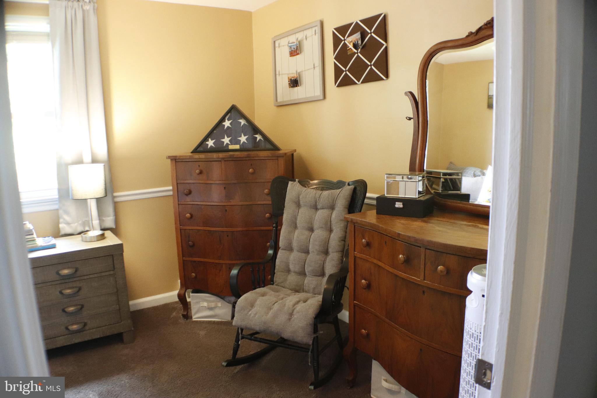 ROSLYN - Residential