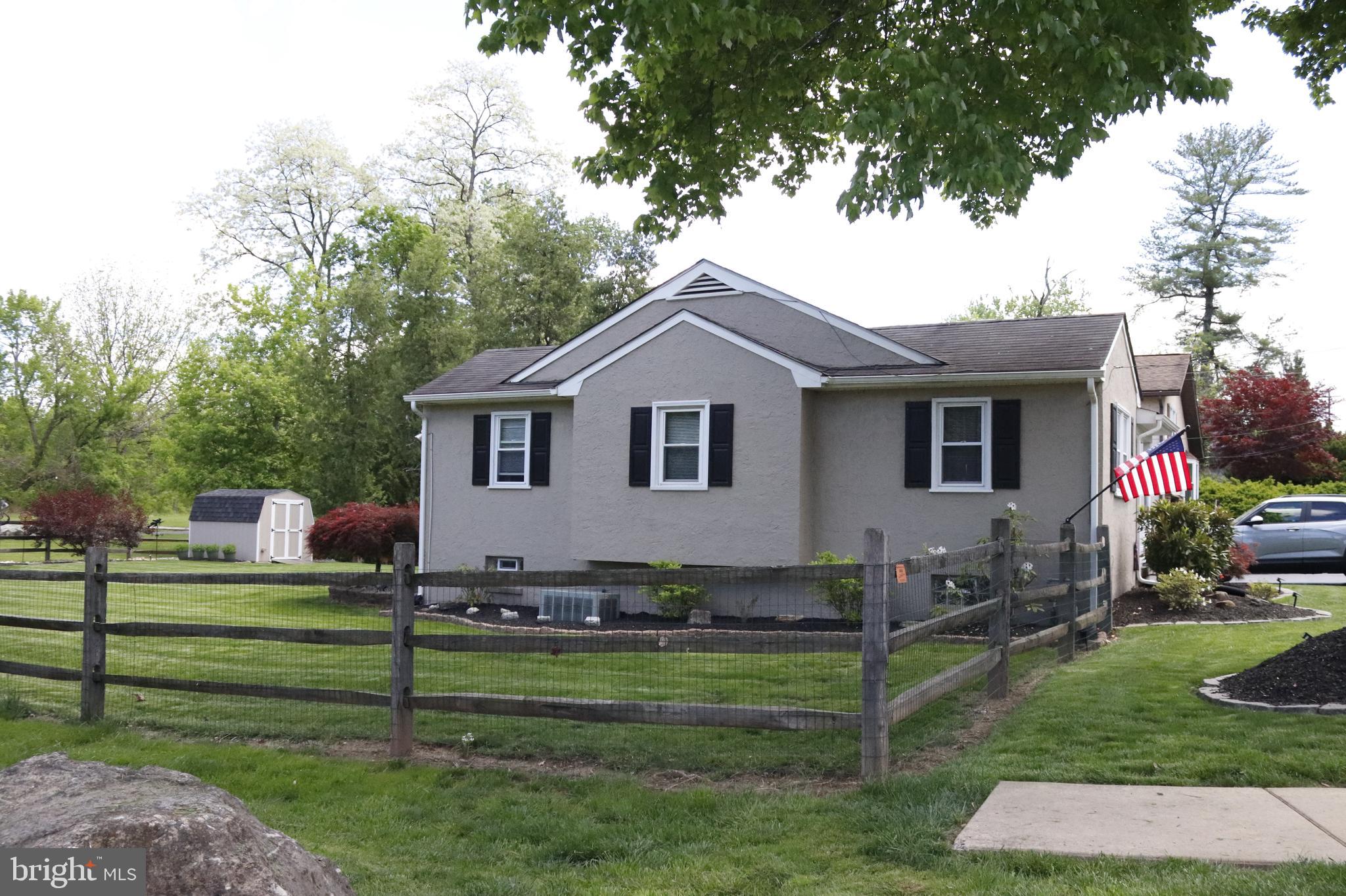 ROSLYN - Residential