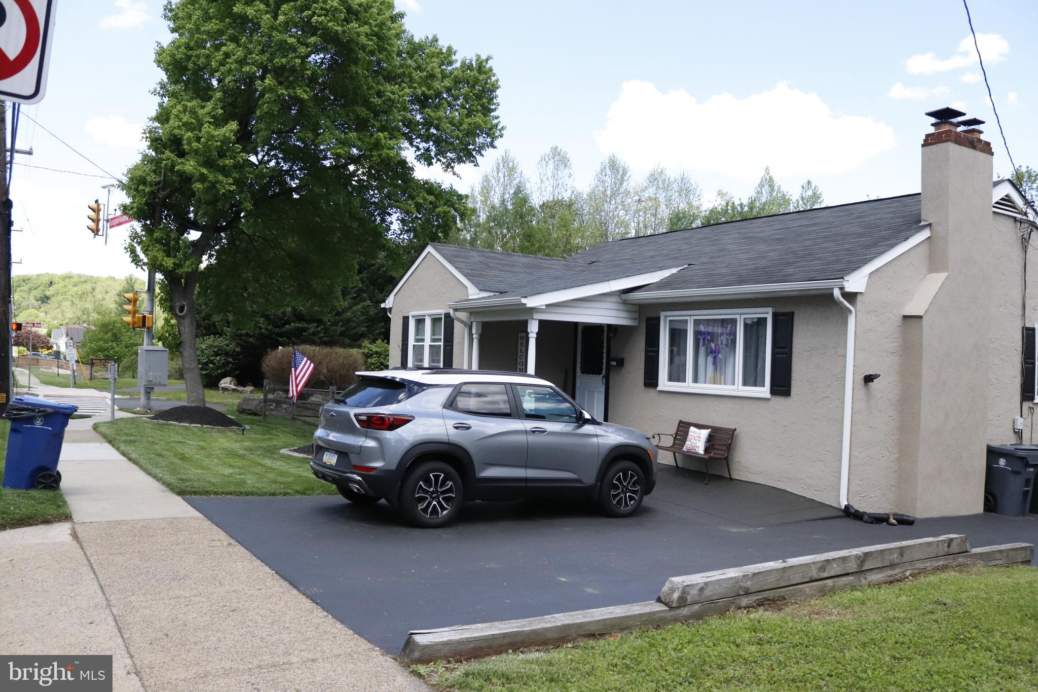 ROSLYN - Residential