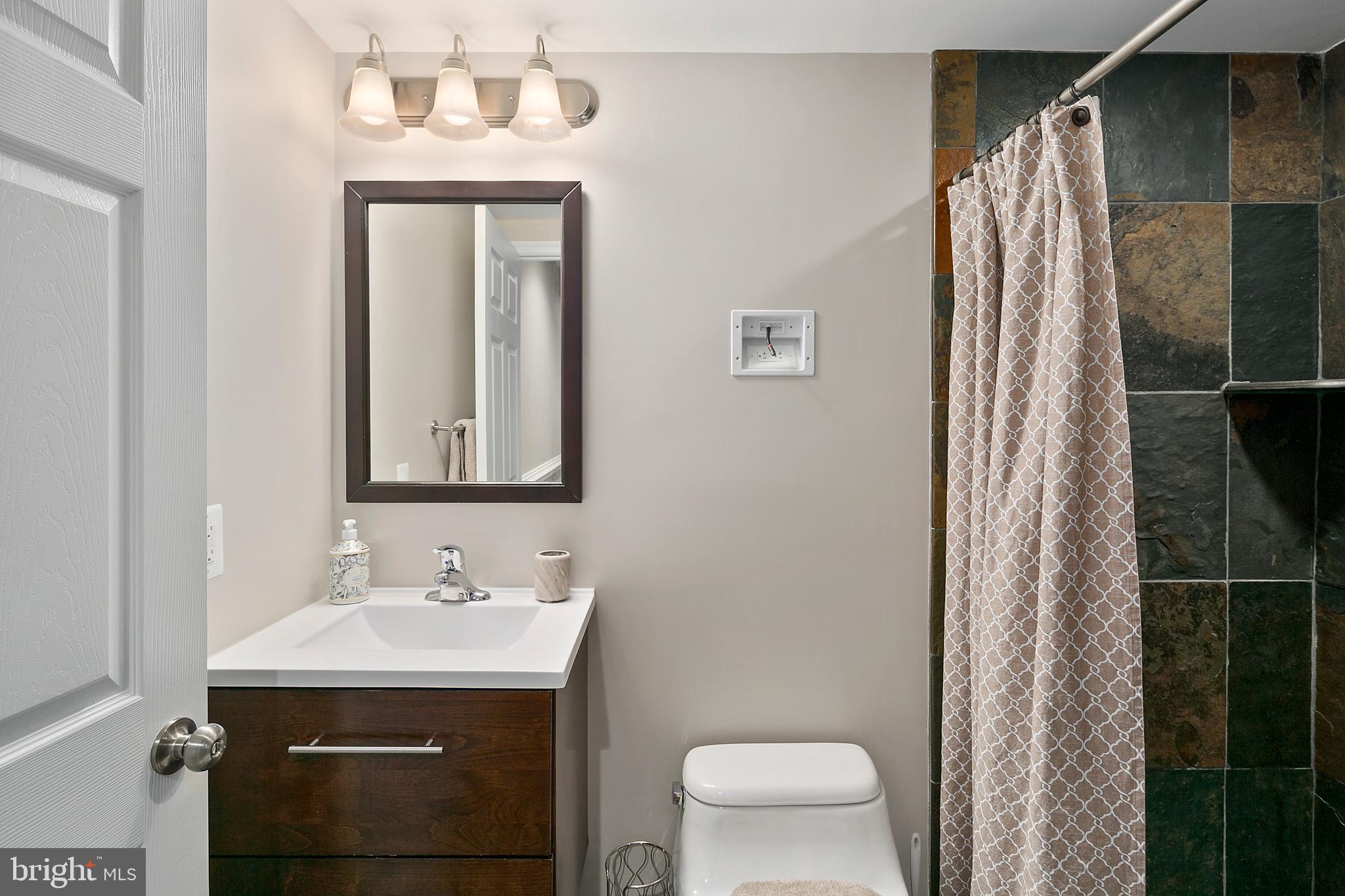 INNISBROOKE/LINTON CREST - Residential