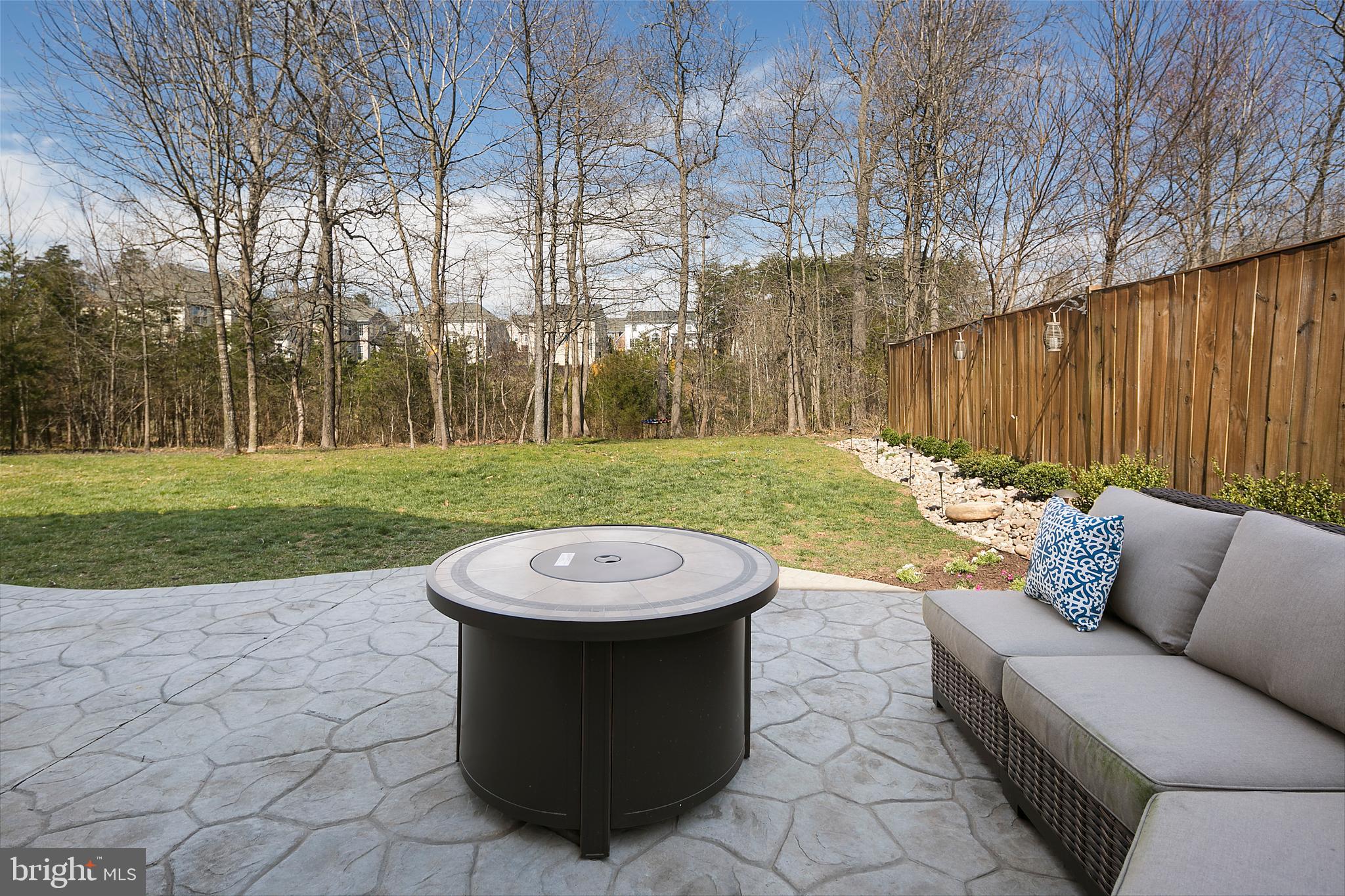 INNISBROOKE/LINTON CREST - Residential