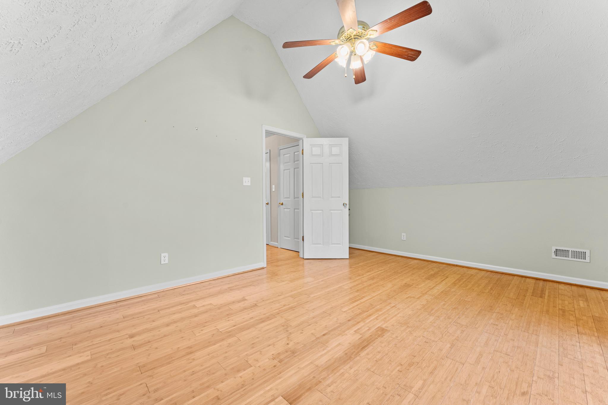 APPLE MT LAKE - Residential