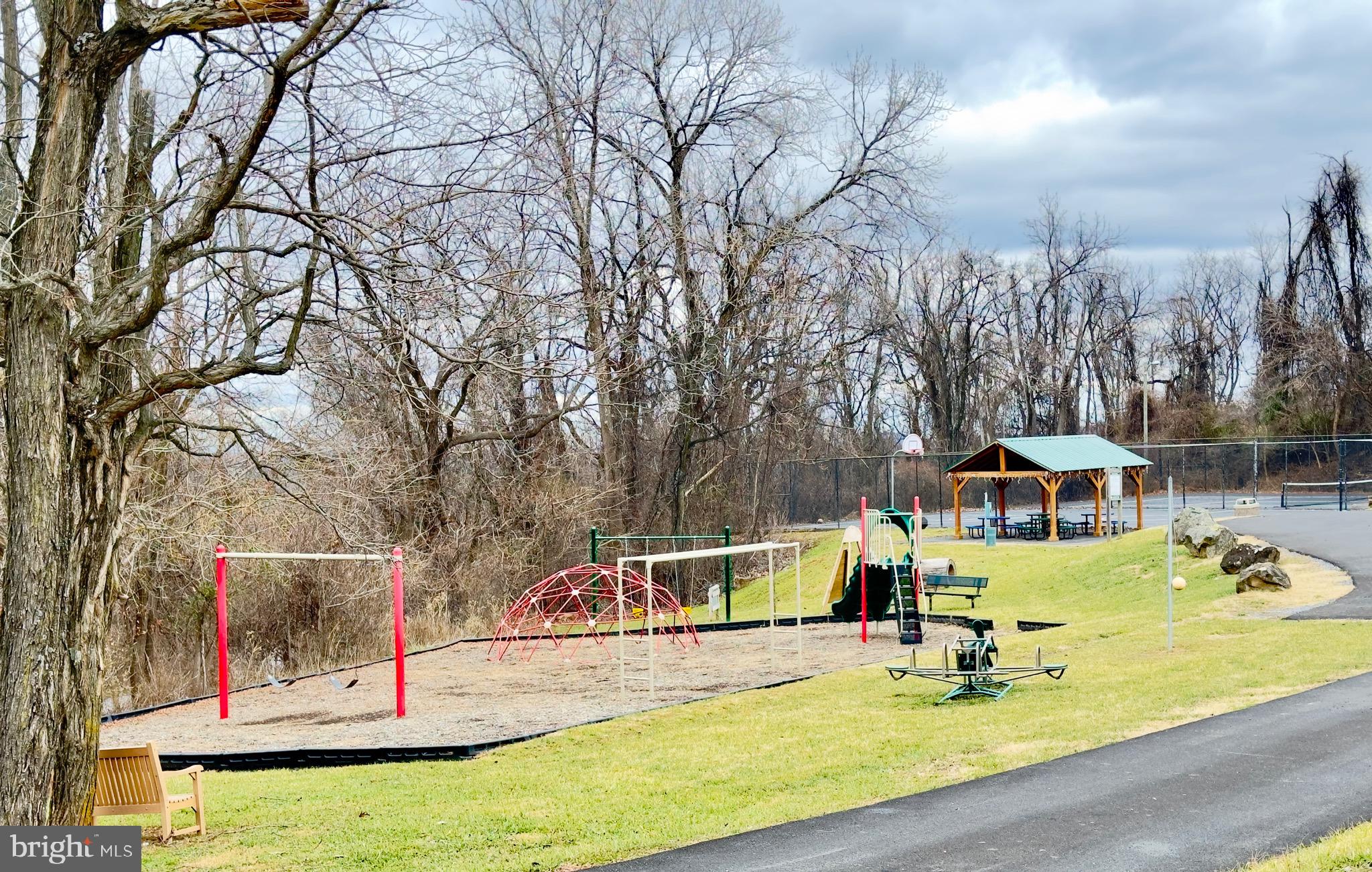 APPLE MT LAKE - Residential