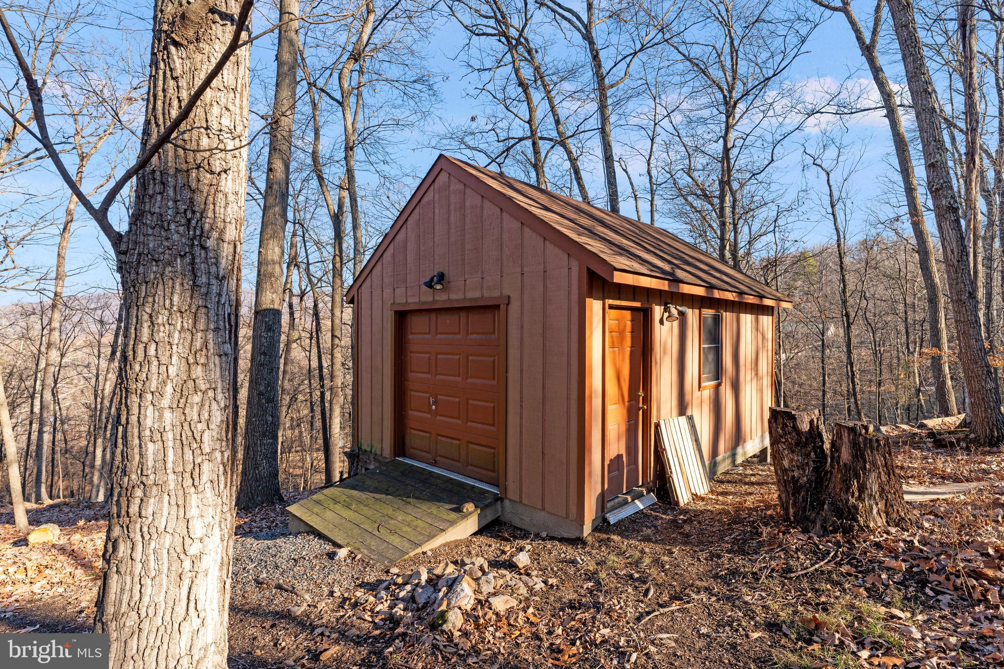 APPLE MT LAKE - Residential