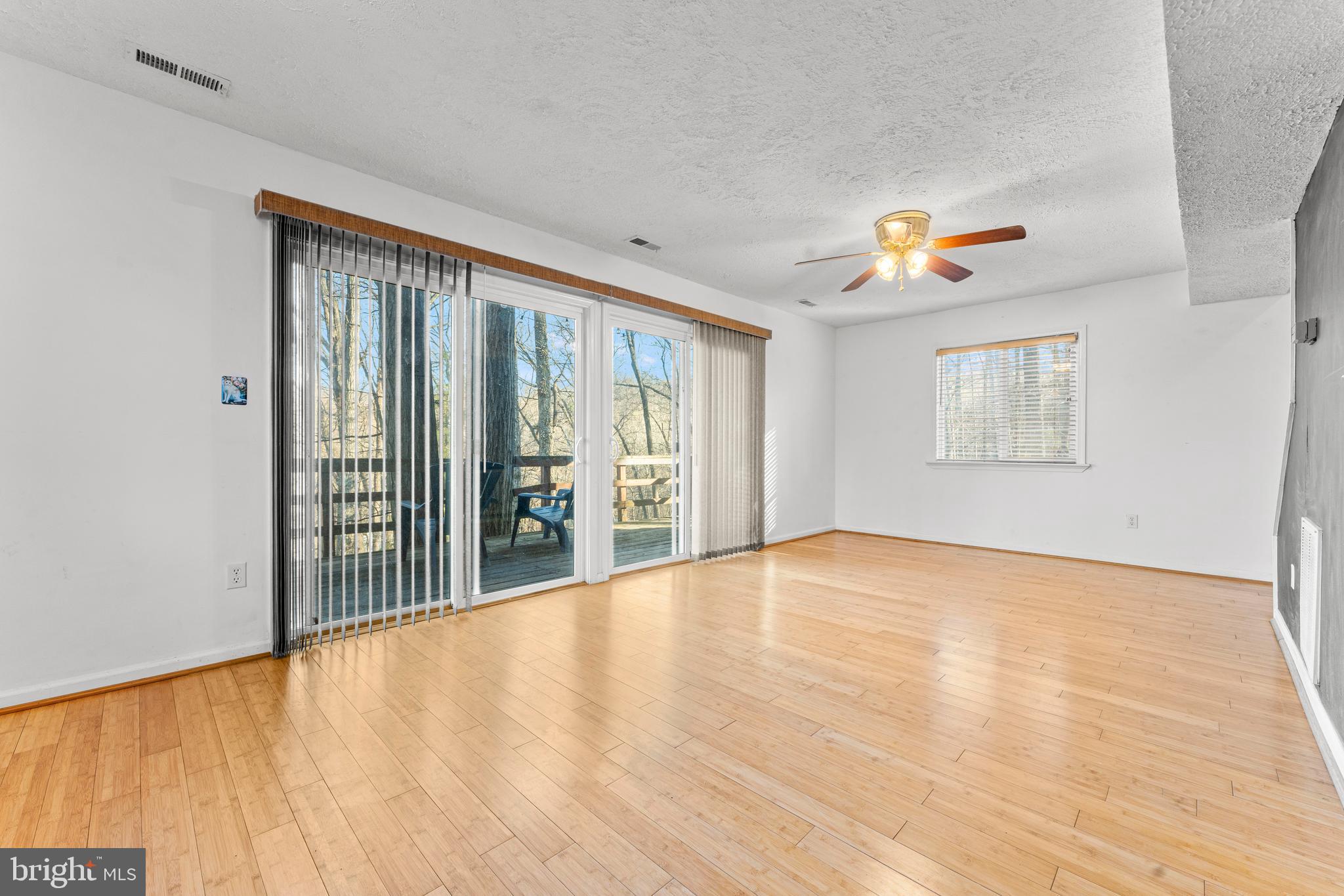 APPLE MT LAKE - Residential