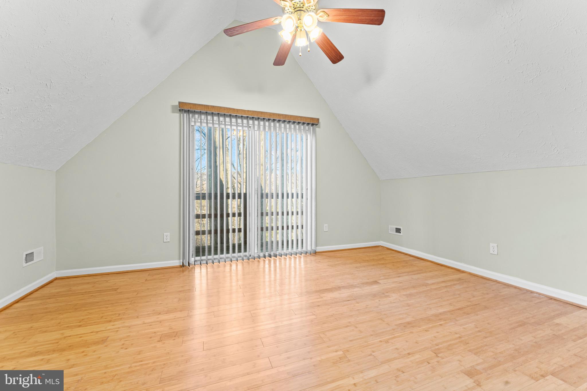 APPLE MT LAKE - Residential