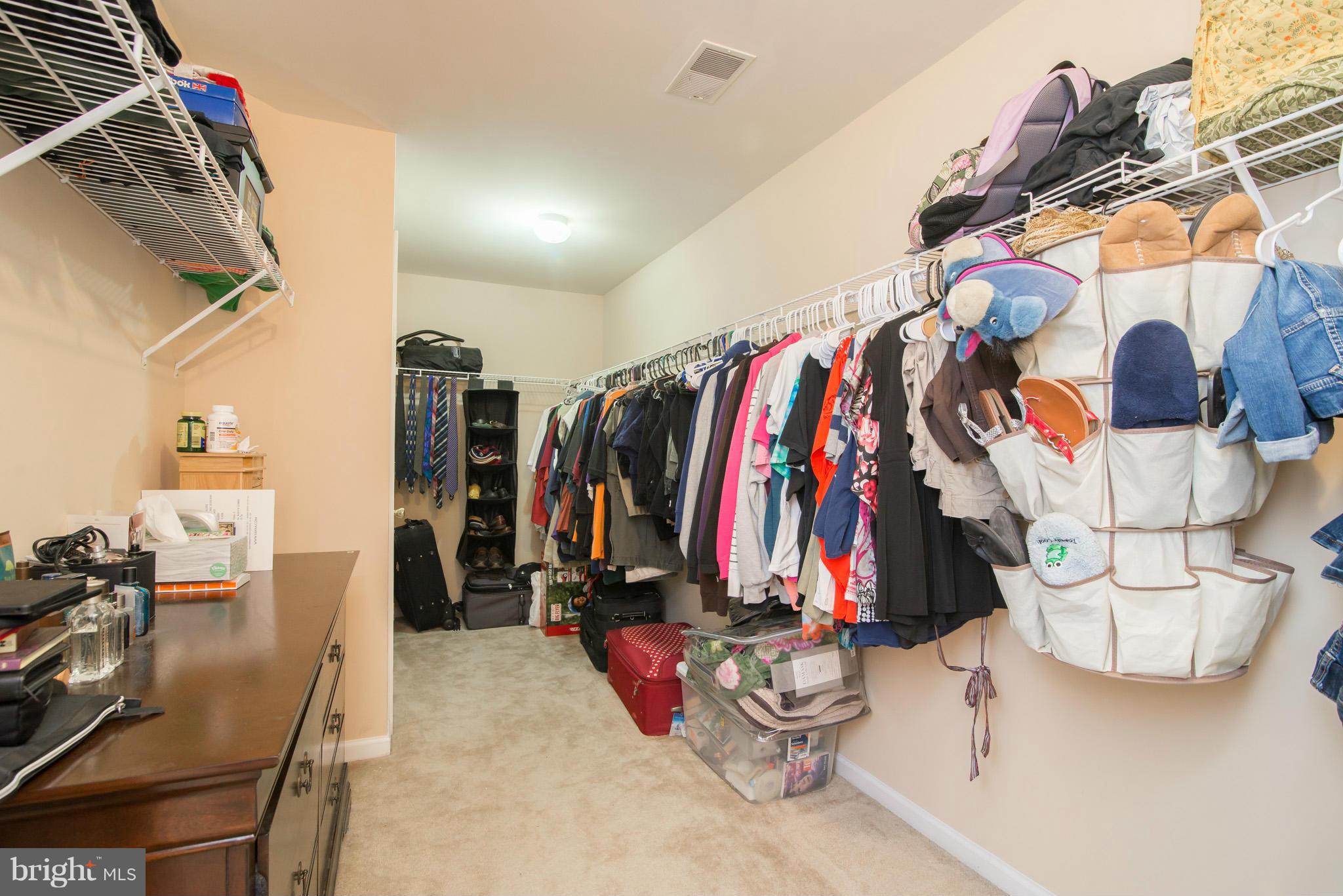 MEADOW BROOK - Residential