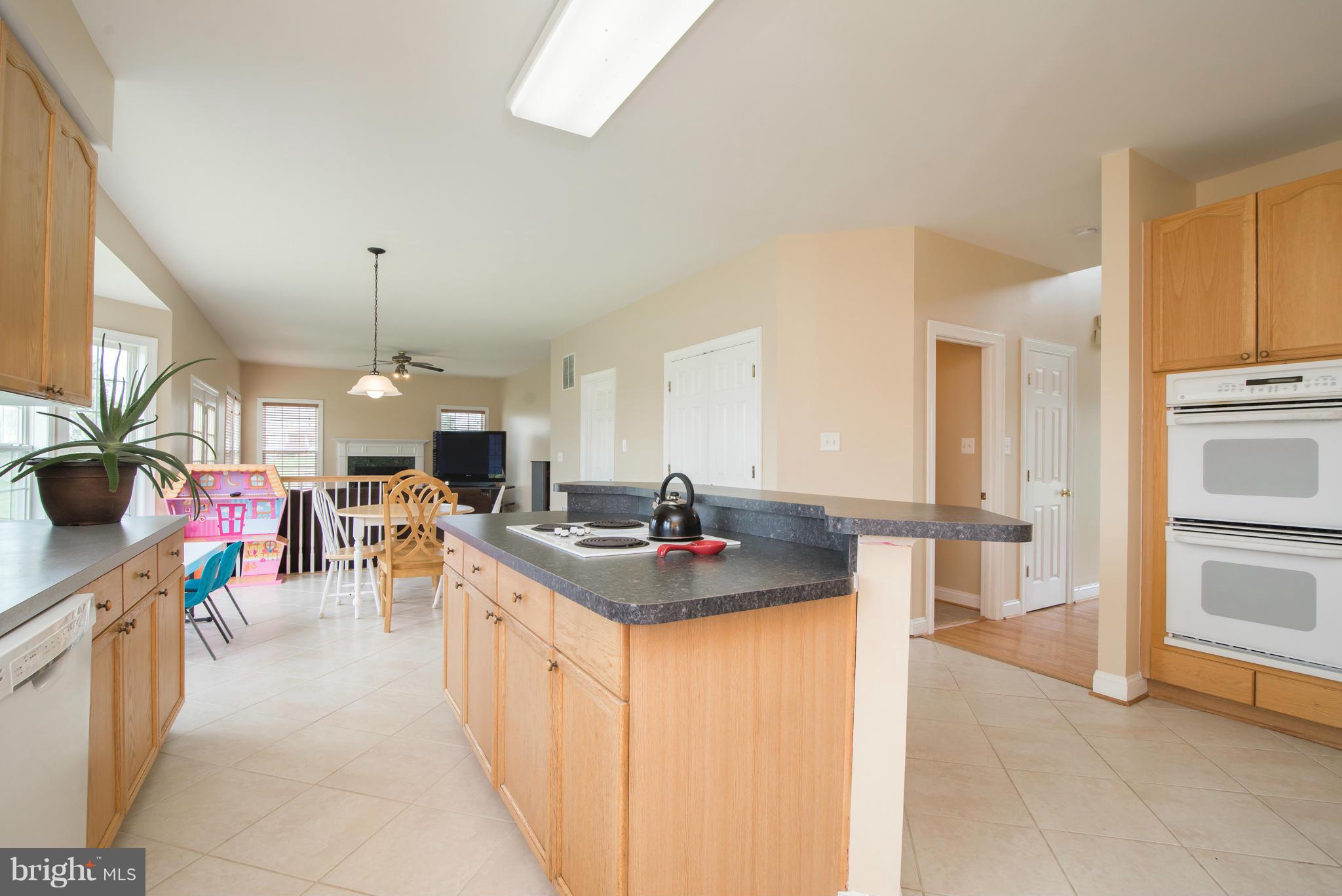 MEADOW BROOK - Residential