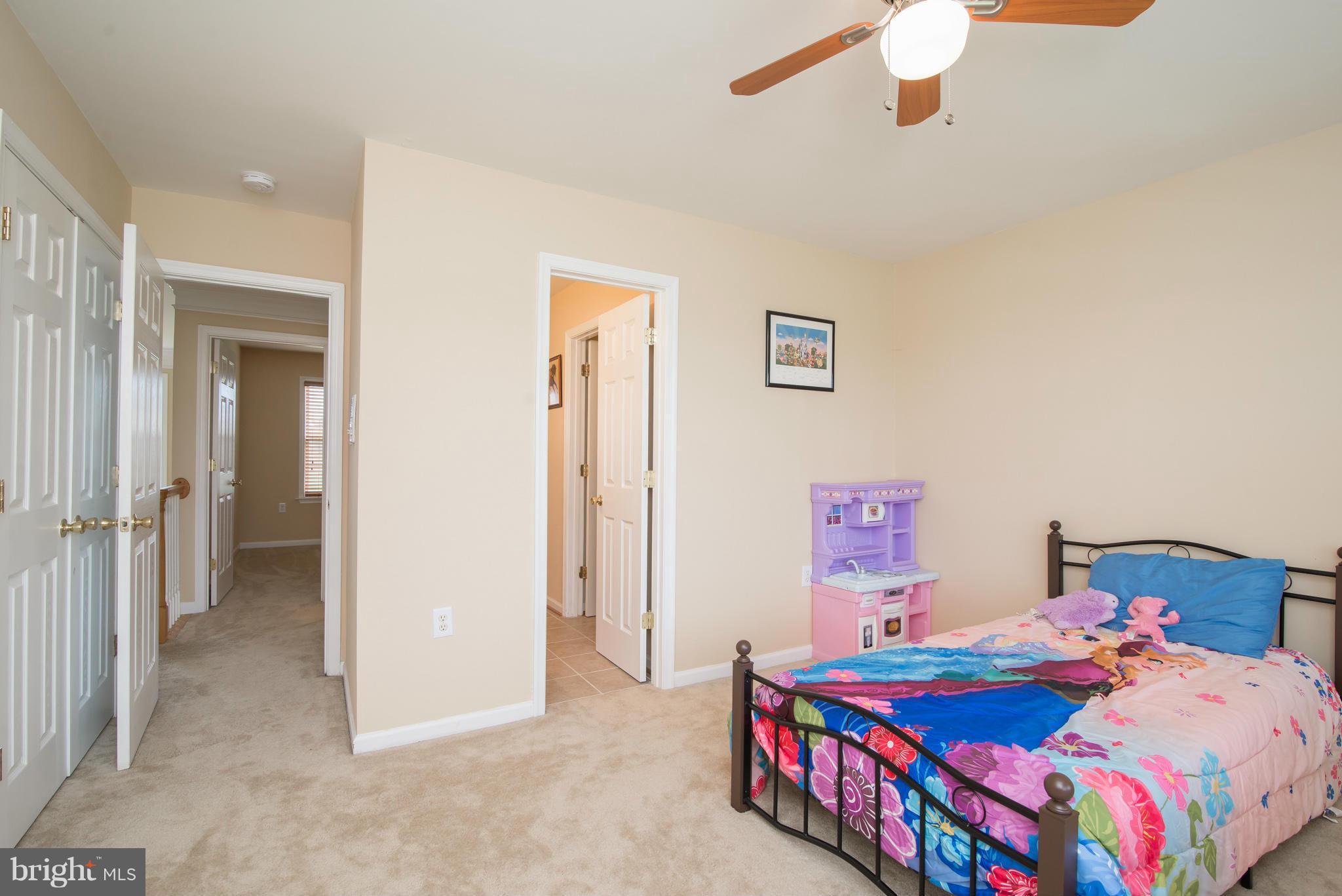 MEADOW BROOK - Residential