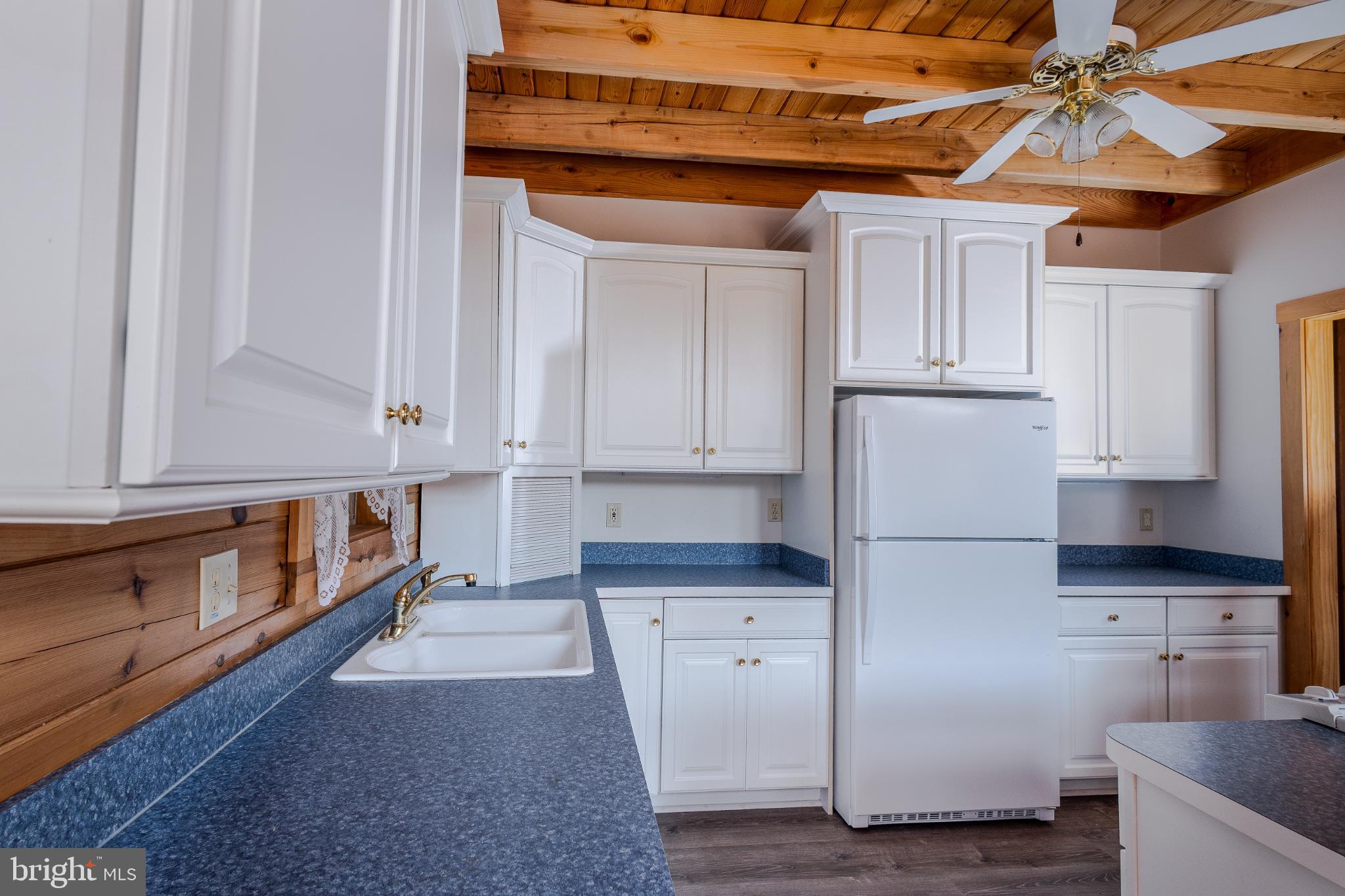 MAGNOLIA BEND - Residential Lease