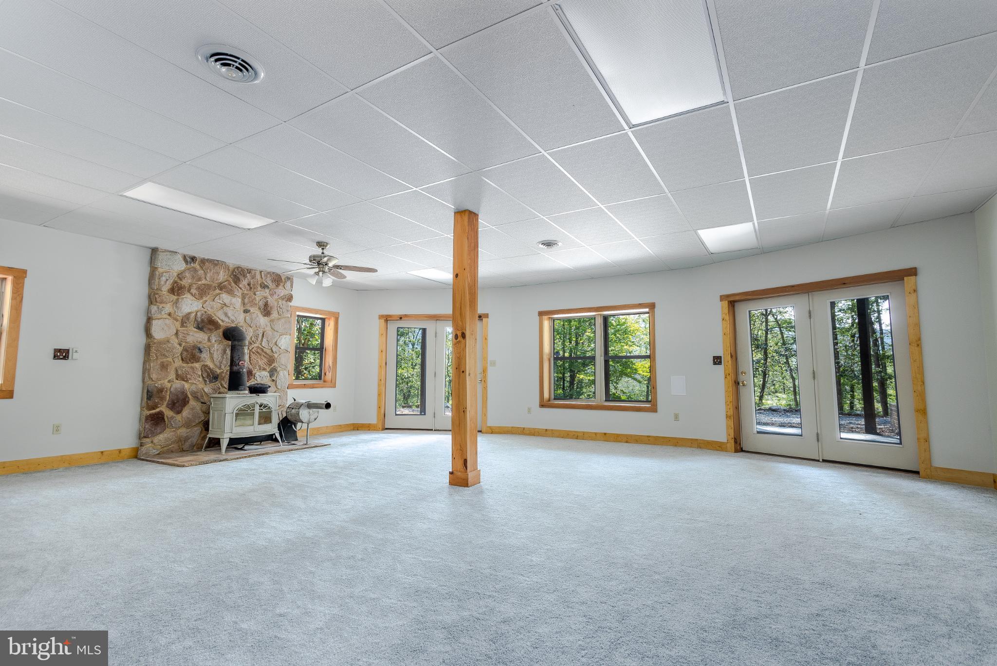 MAGNOLIA BEND - Residential Lease