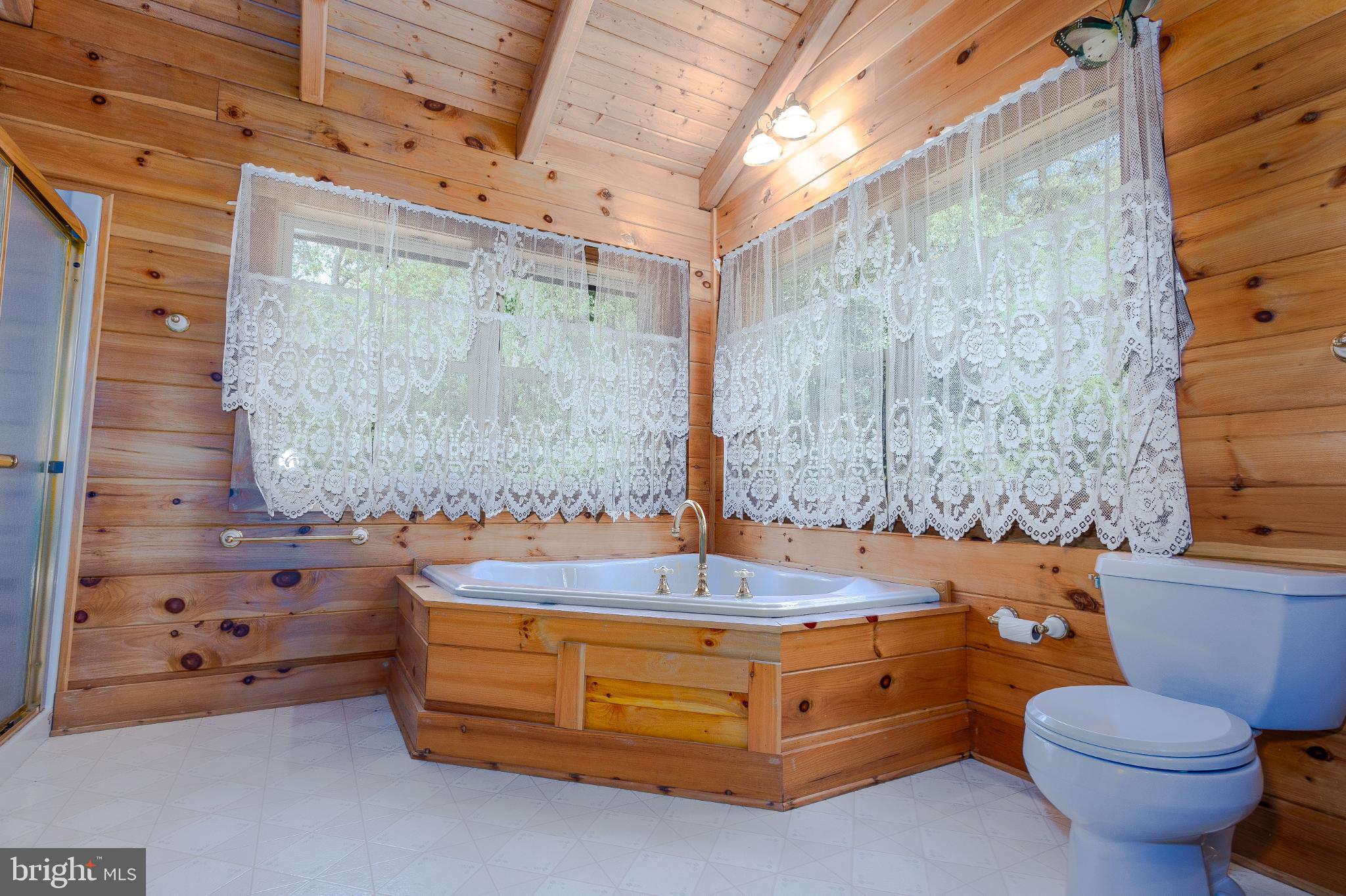 MAGNOLIA BEND - Residential Lease