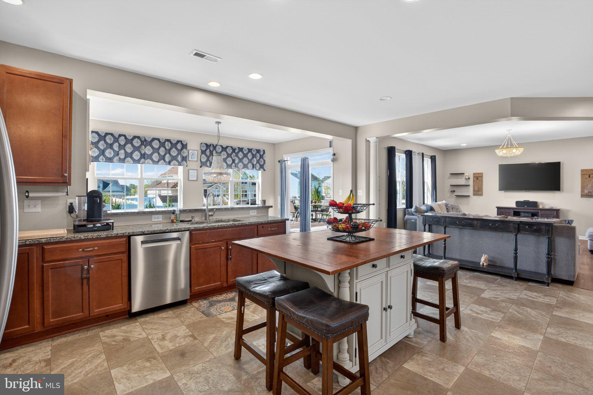 SHANNON COVE - Residential