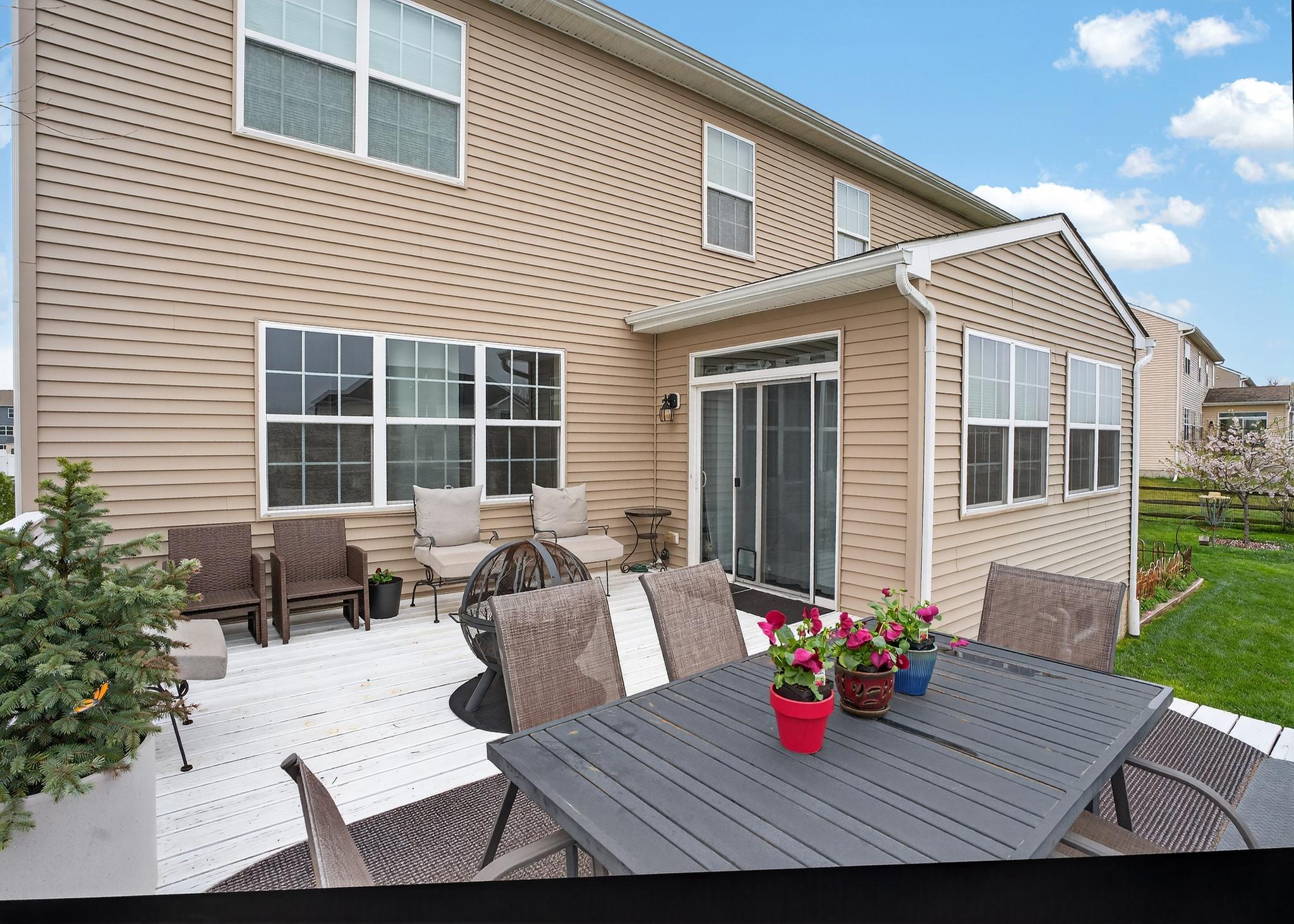 SHANNON COVE - Residential