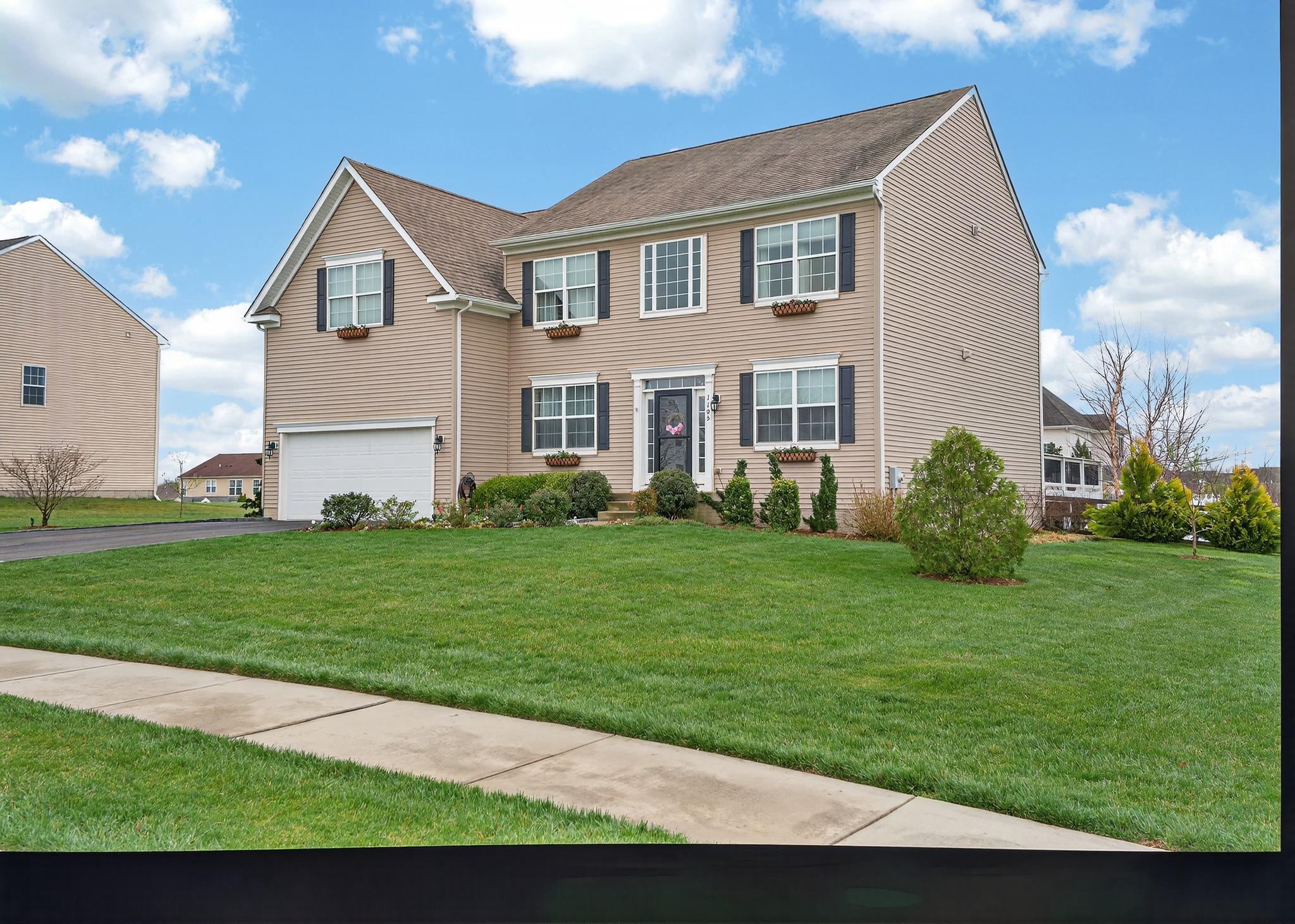 SHANNON COVE - Residential