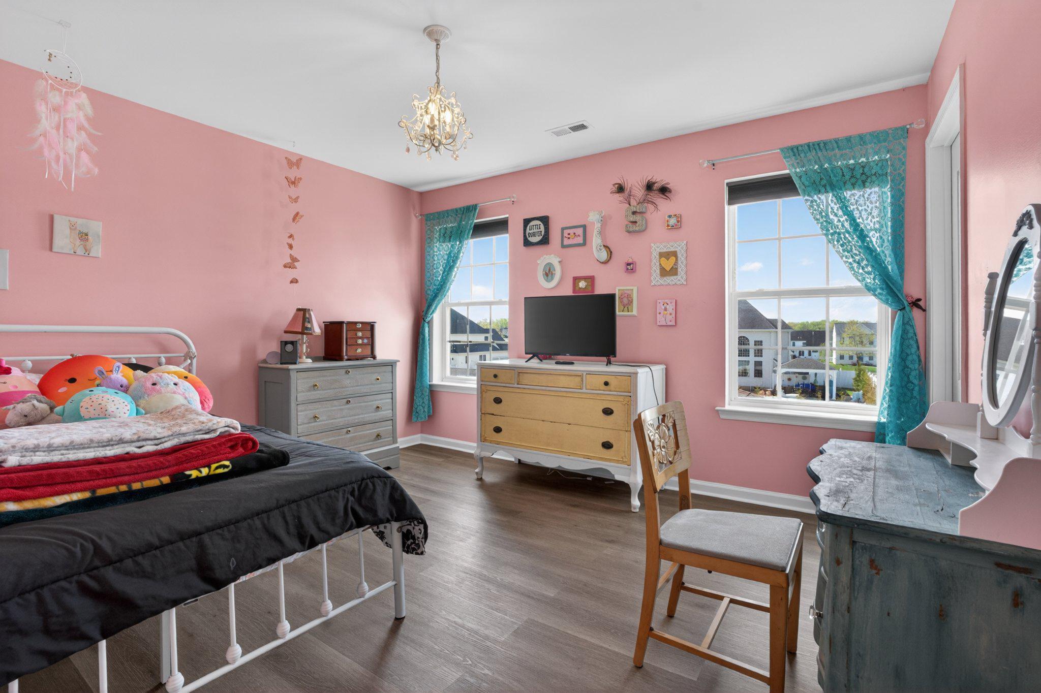 SHANNON COVE - Residential