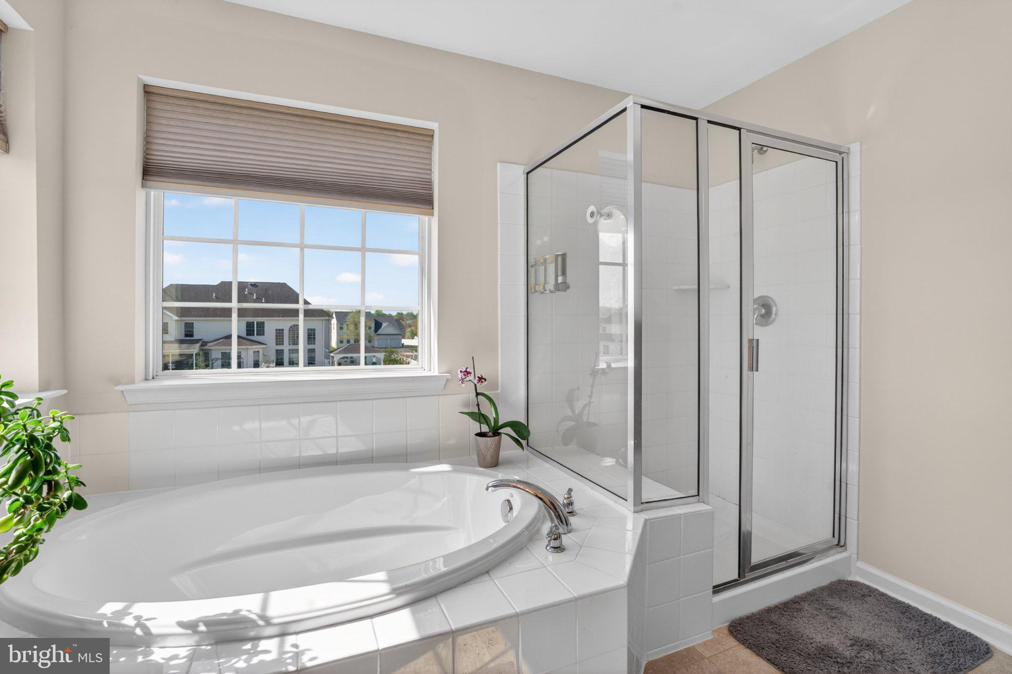 SHANNON COVE - Residential