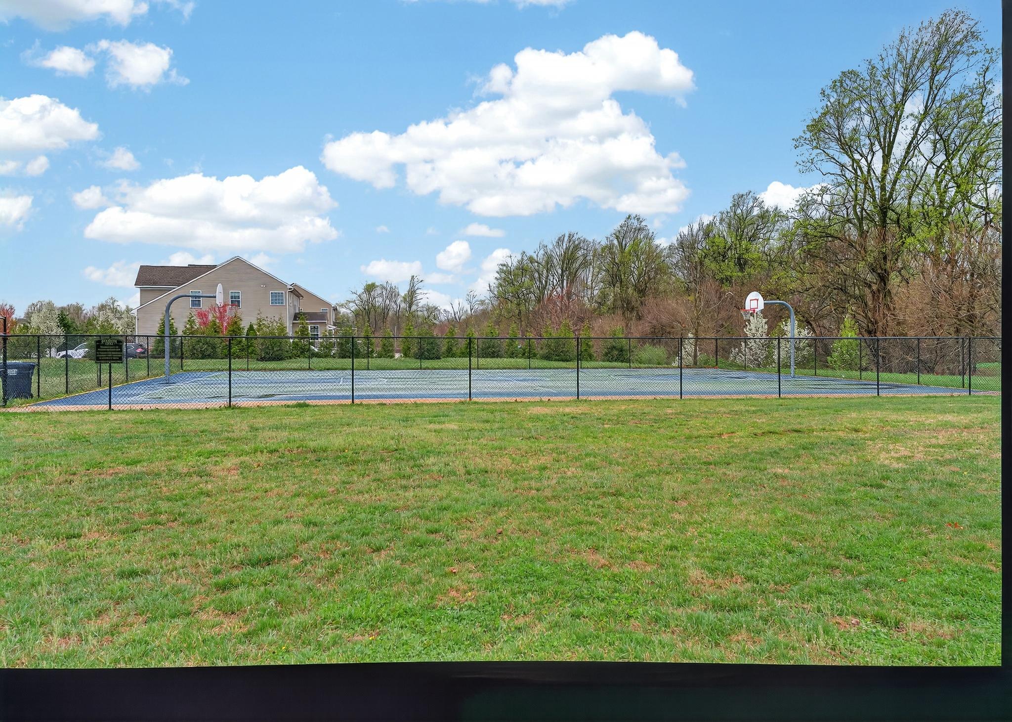 SHANNON COVE - Residential