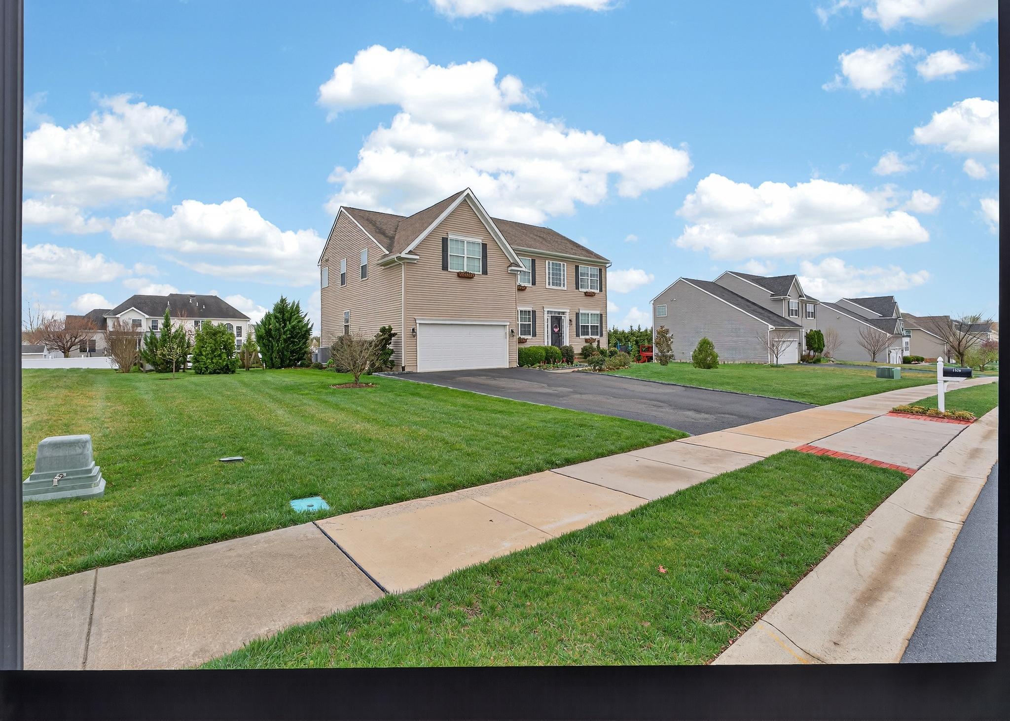 SHANNON COVE - Residential