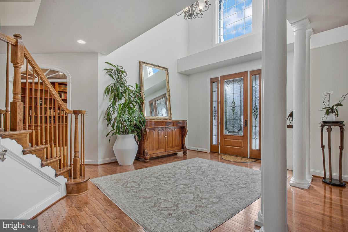 27 Hunting Ct, Edgewater, MD, 21037, USA, 5 Bedrooms Bedrooms, ,6 BathroomsBathrooms,Residential,Active,27 Hunting Ct,MDAA2140348