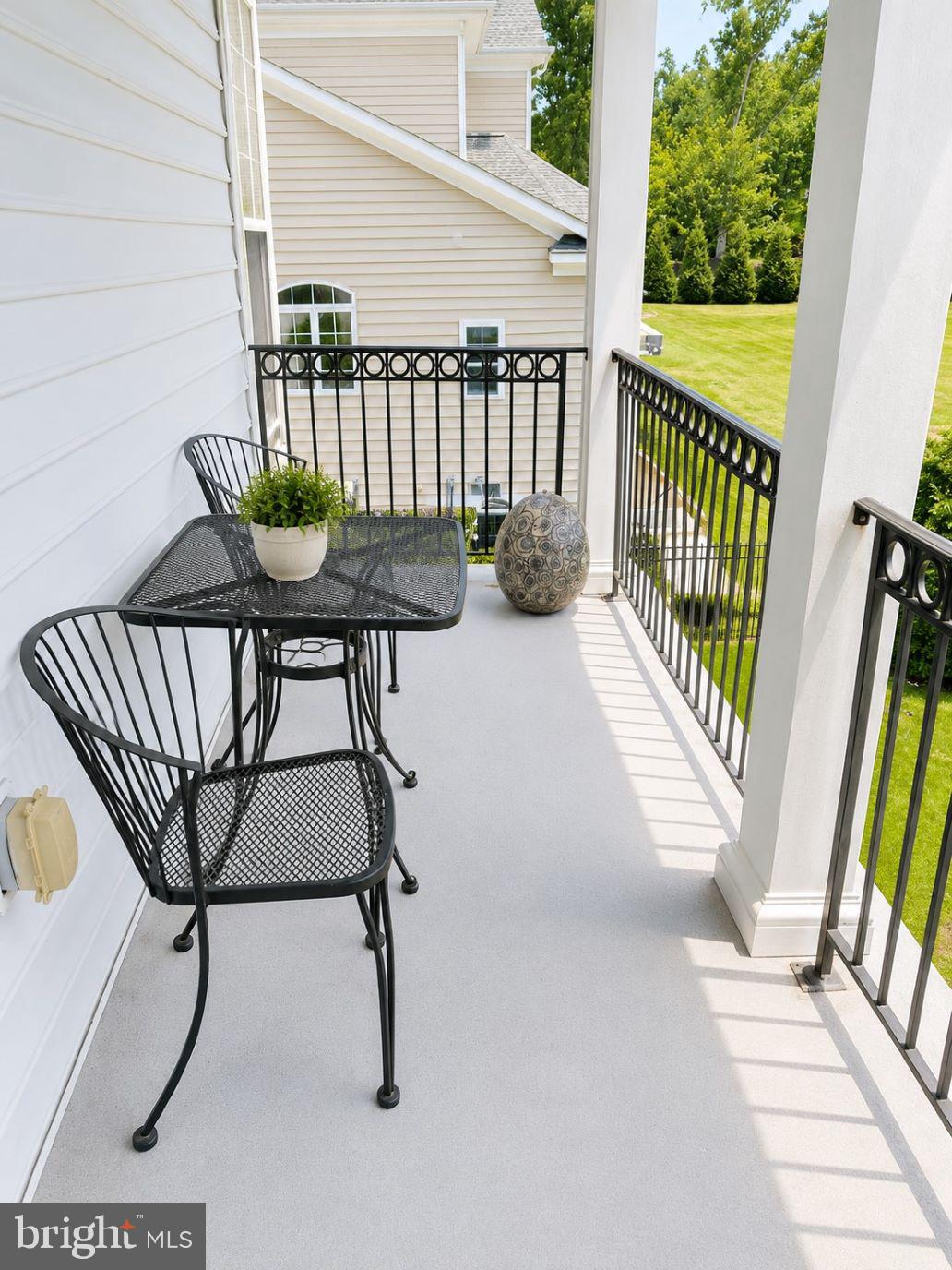 27 Hunting Ct, Edgewater, MD, 21037, USA, 5 Bedrooms Bedrooms, ,6 BathroomsBathrooms,Residential,Active,27 Hunting Ct,MDAA2140348