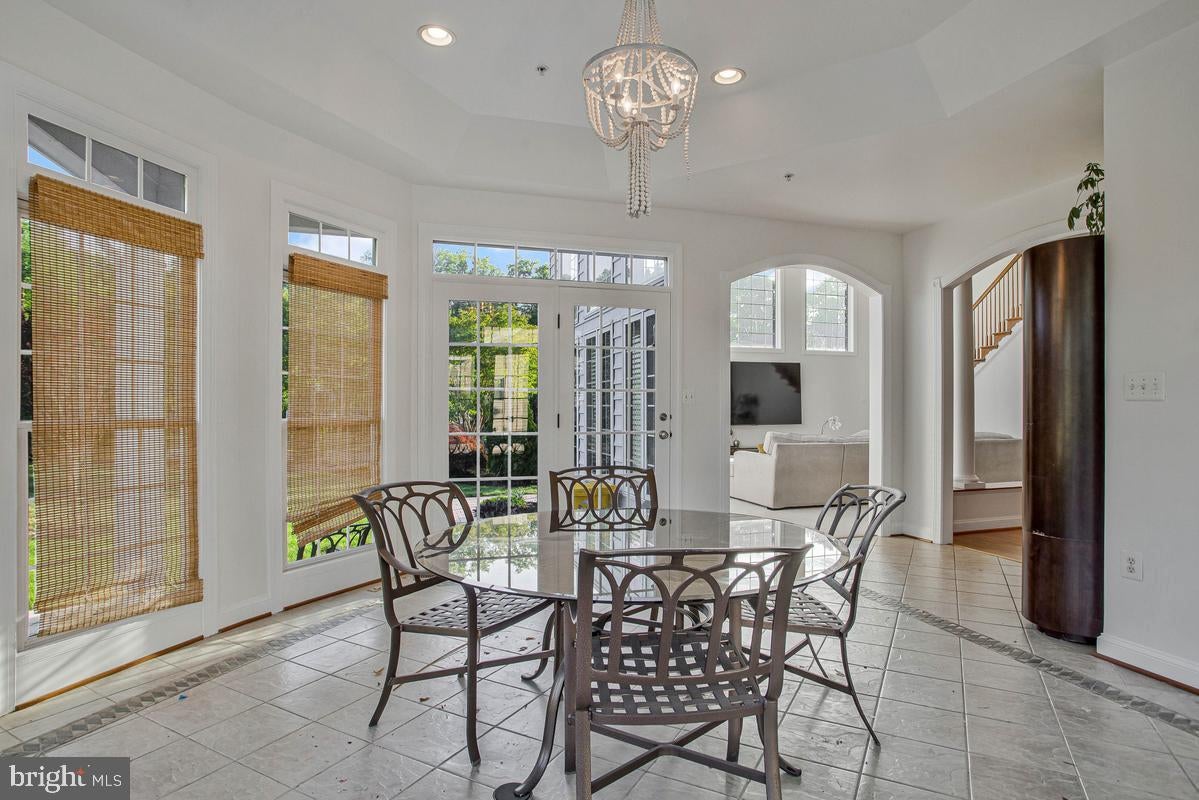 27 Hunting Ct, Edgewater, MD, 21037, USA, 5 Bedrooms Bedrooms, ,6 BathroomsBathrooms,Residential,Active,27 Hunting Ct,MDAA2140348