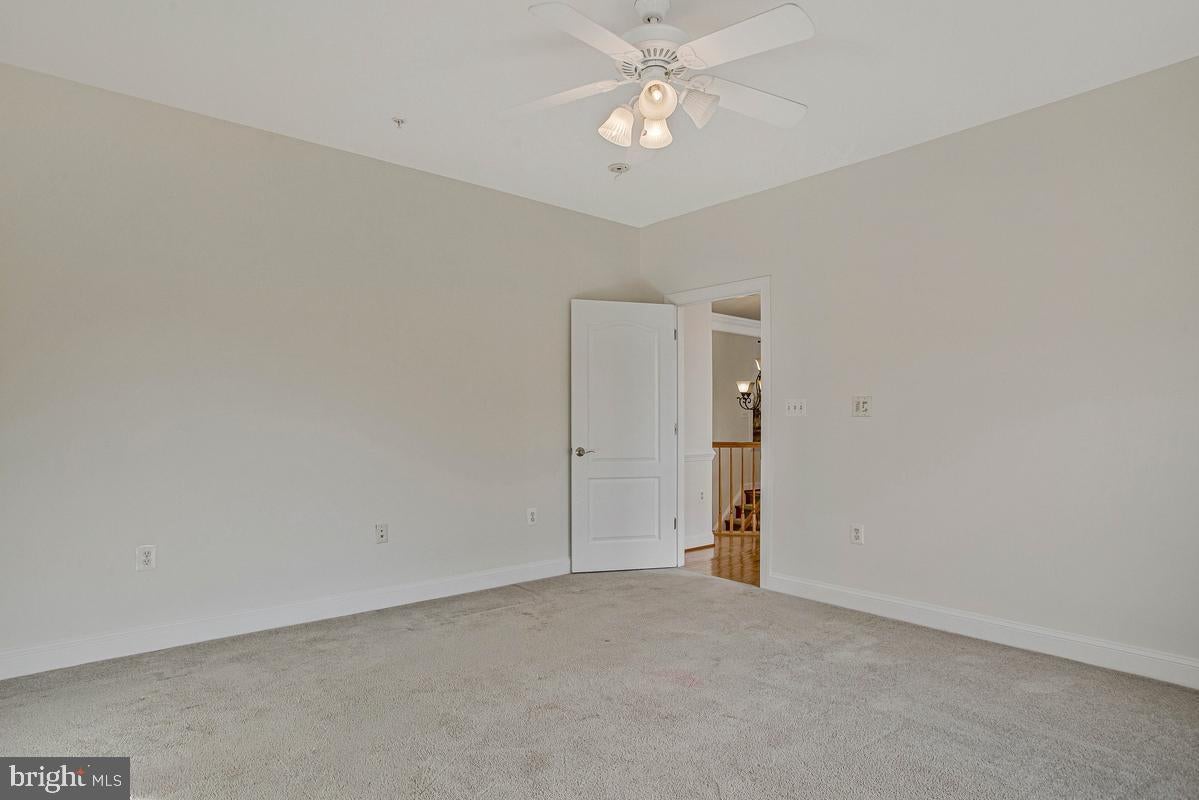27 Hunting Ct, Edgewater, MD, 21037, USA, 5 Bedrooms Bedrooms, ,6 BathroomsBathrooms,Residential,Active,27 Hunting Ct,MDAA2140348