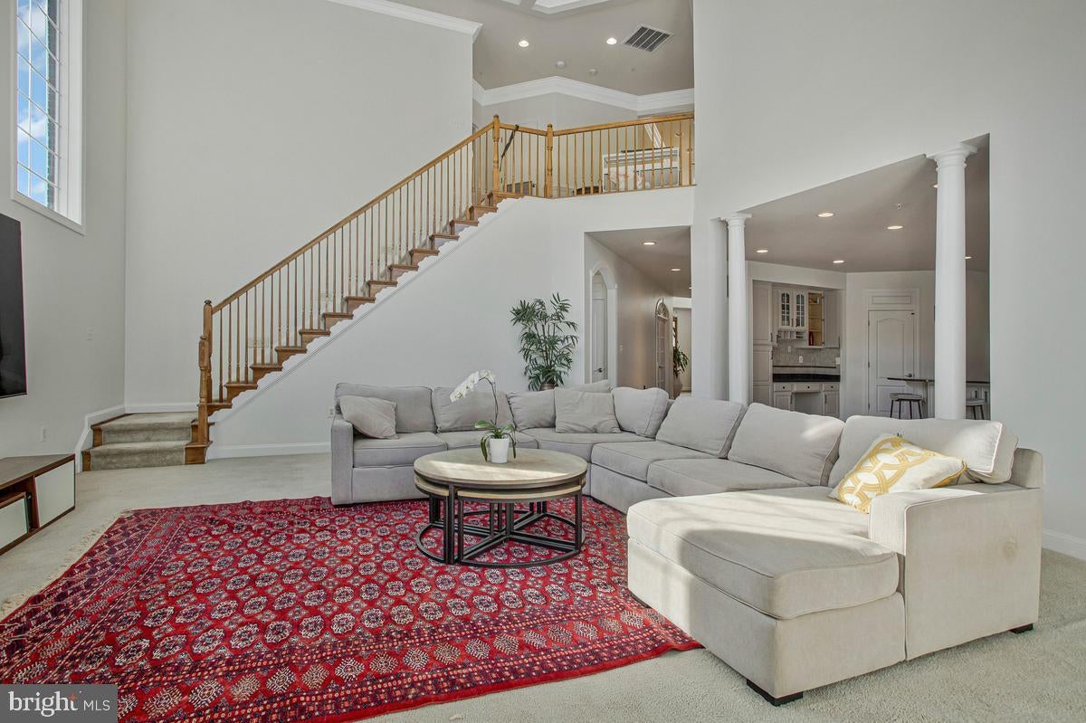 27 Hunting Ct, Edgewater, MD, 21037, USA, 5 Bedrooms Bedrooms, ,6 BathroomsBathrooms,Residential,Active,27 Hunting Ct,MDAA2140348