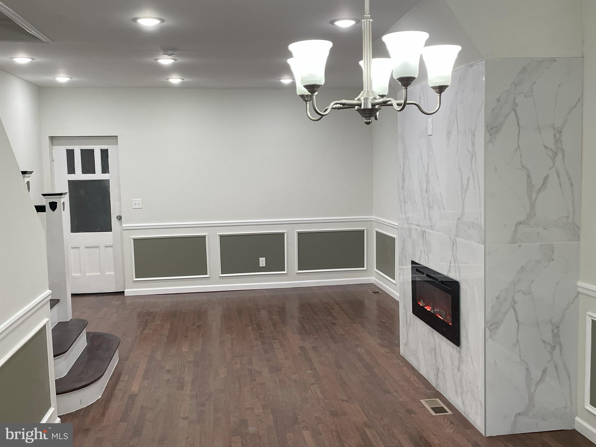 FERN ROCK - Residential