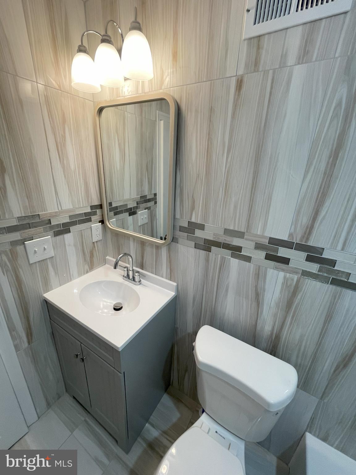 FERN ROCK - Residential