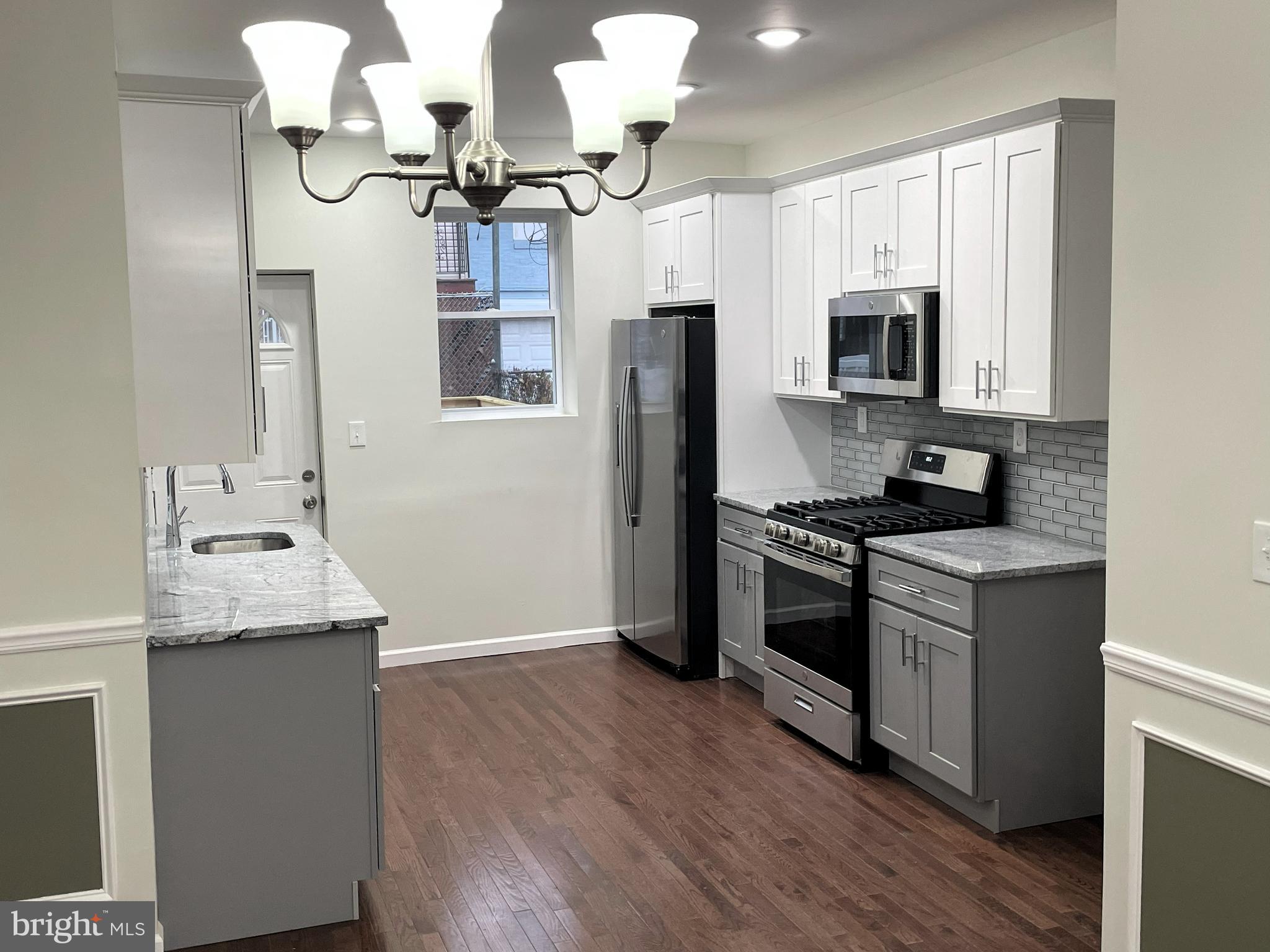 FERN ROCK - Residential