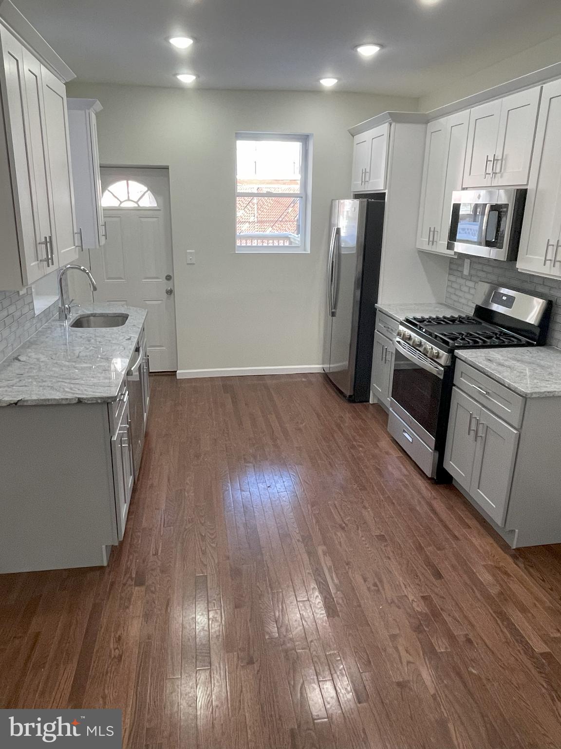 FERN ROCK - Residential