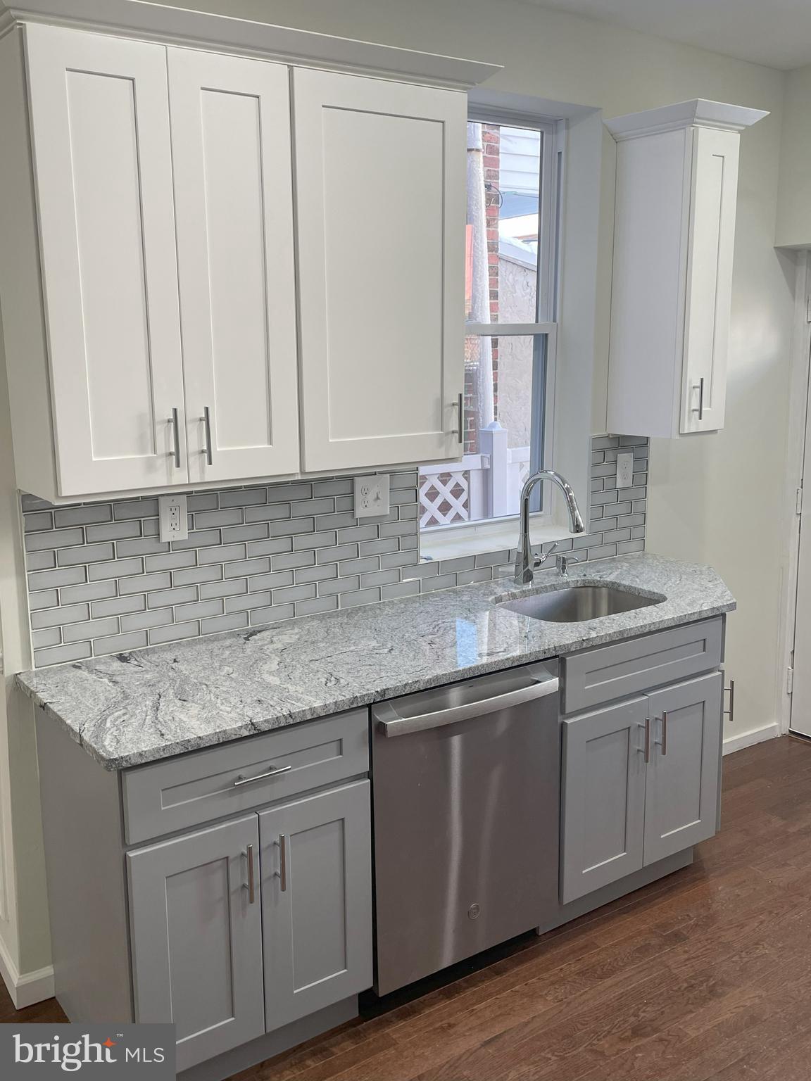 FERN ROCK - Residential