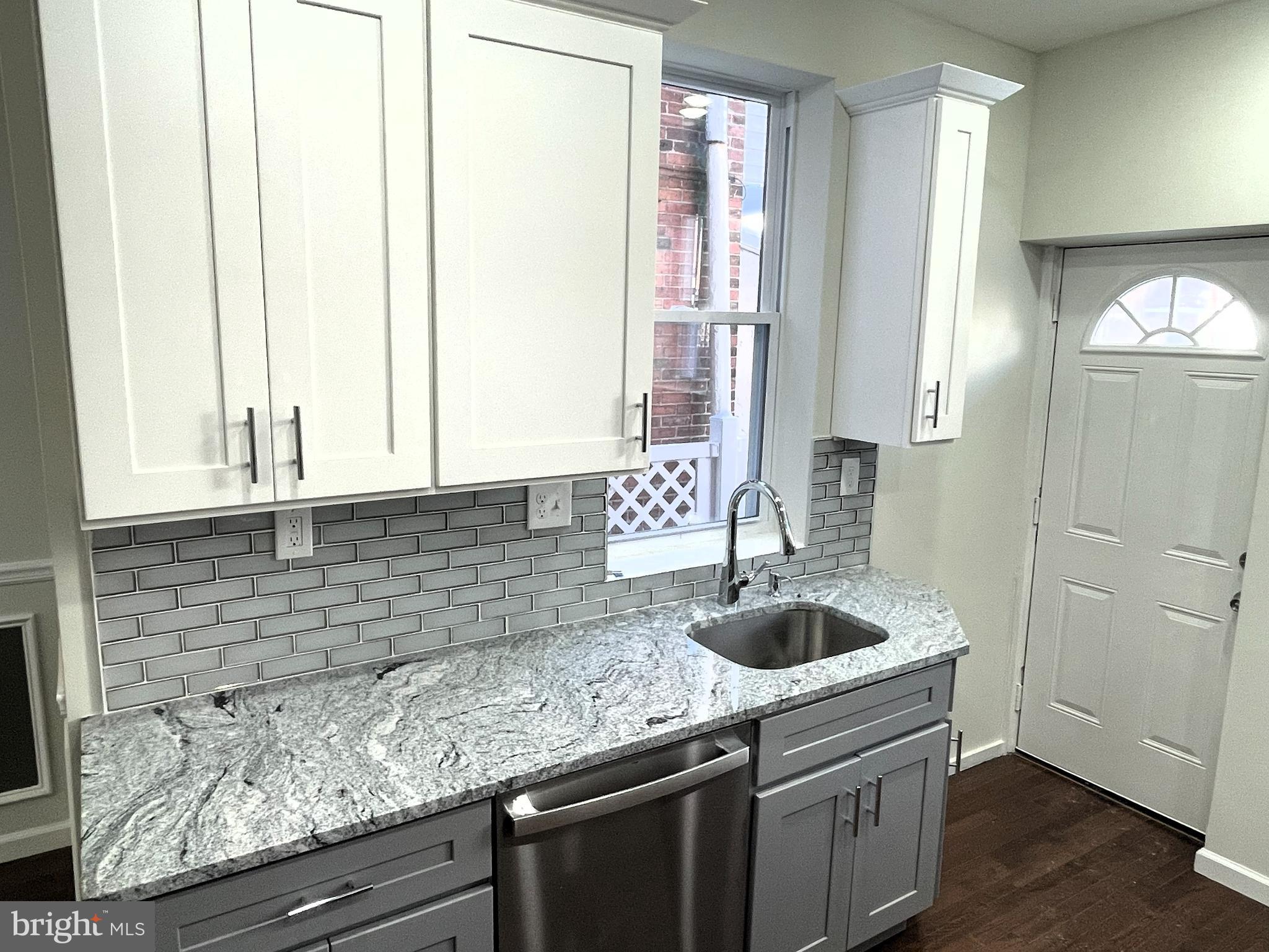 FERN ROCK - Residential