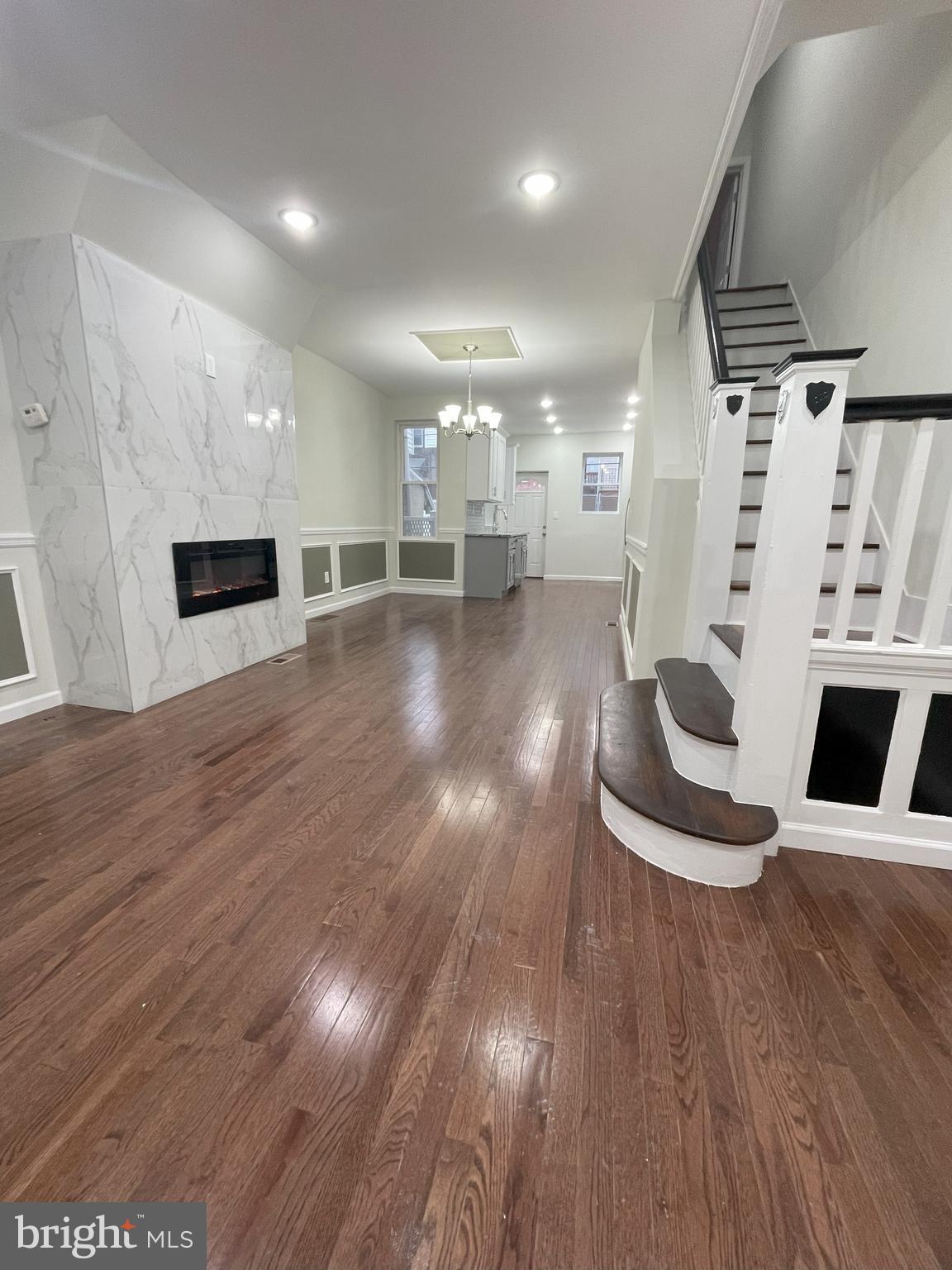 FERN ROCK - Residential