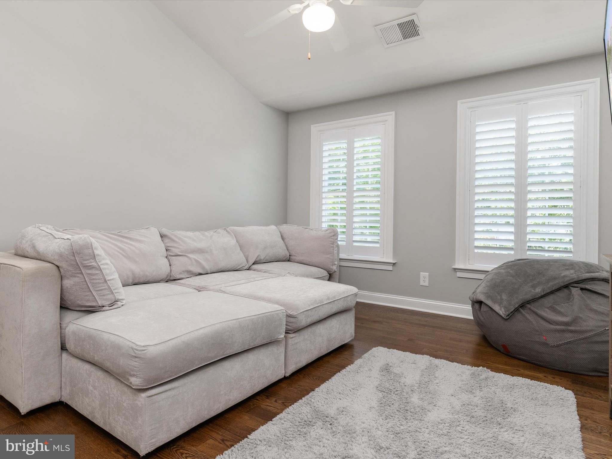 TURNBULL ESTATES - Residential